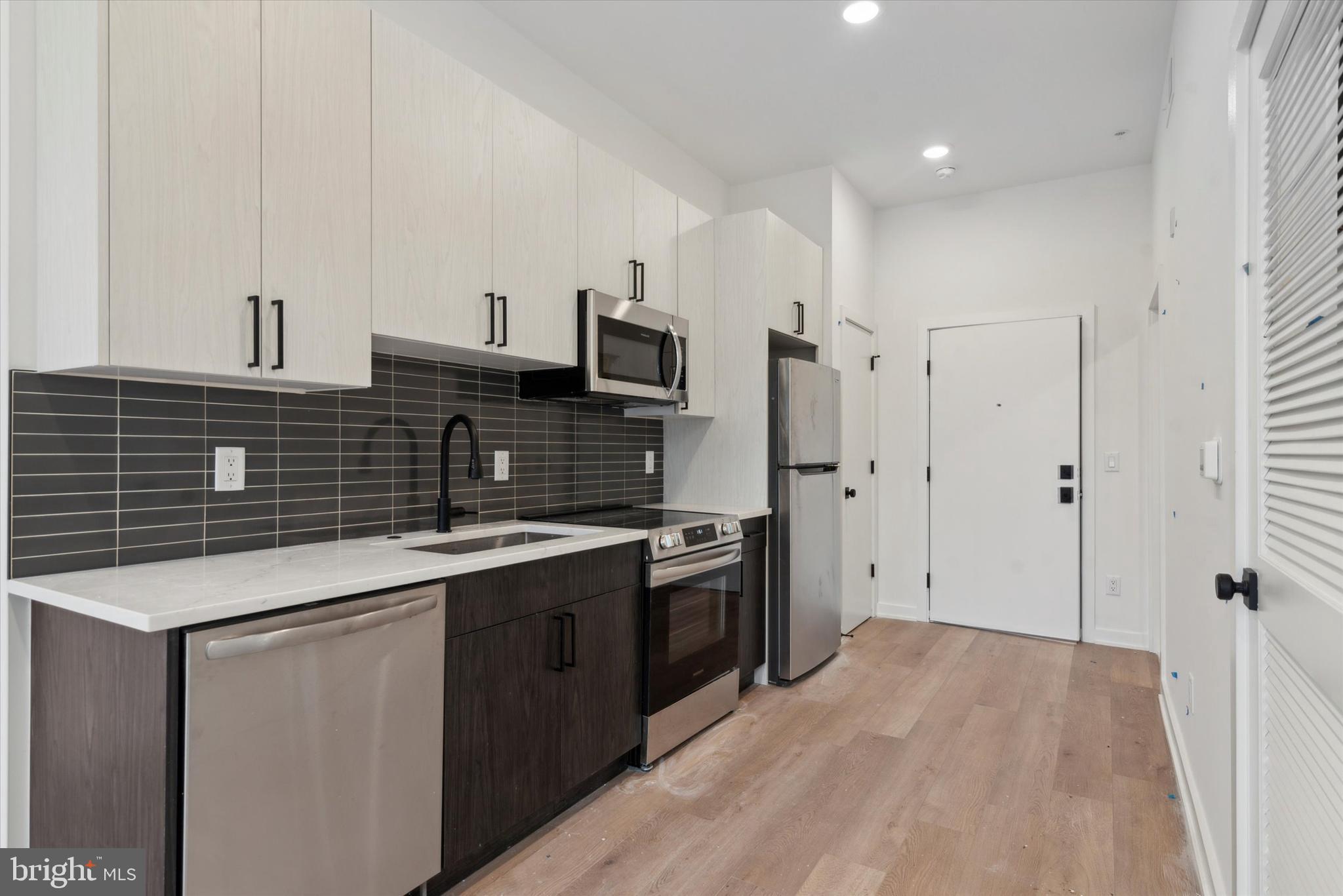 FISHTOWN - Residential Lease