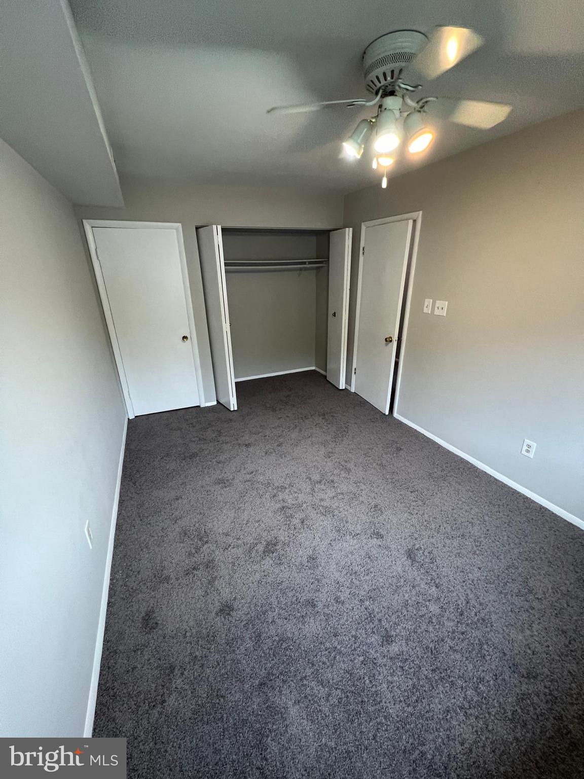 EDGEWATER VILLAGE - Residential