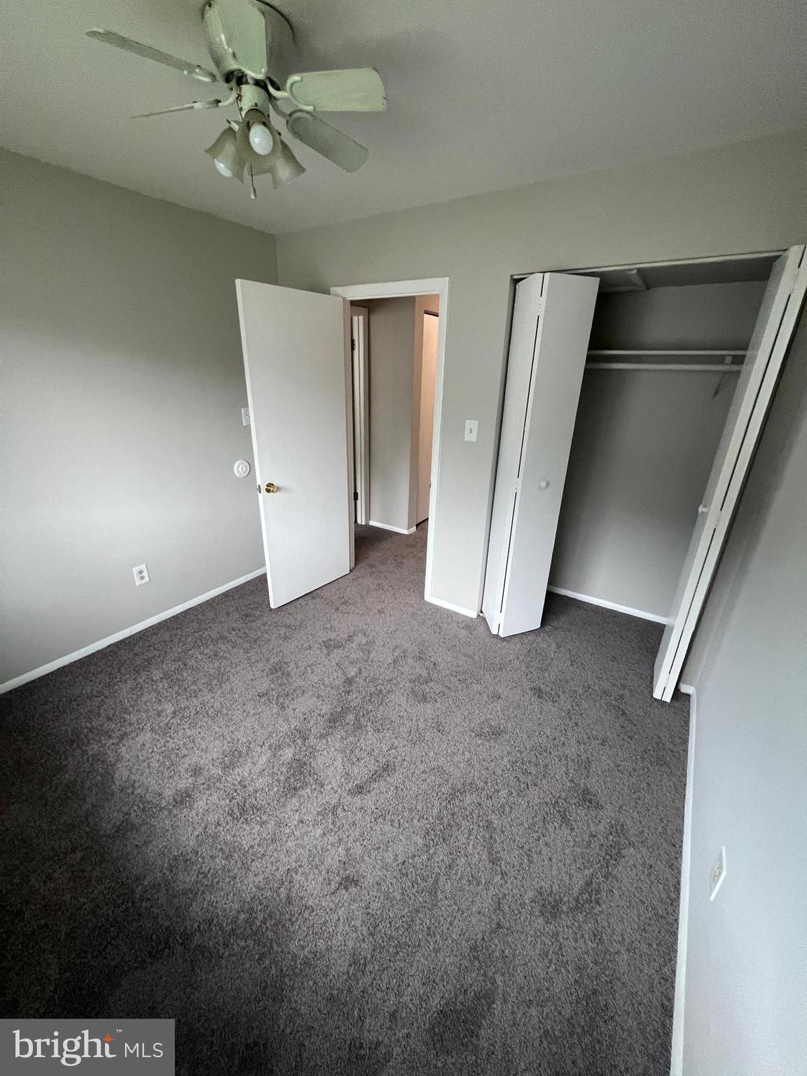 EDGEWATER VILLAGE - Residential