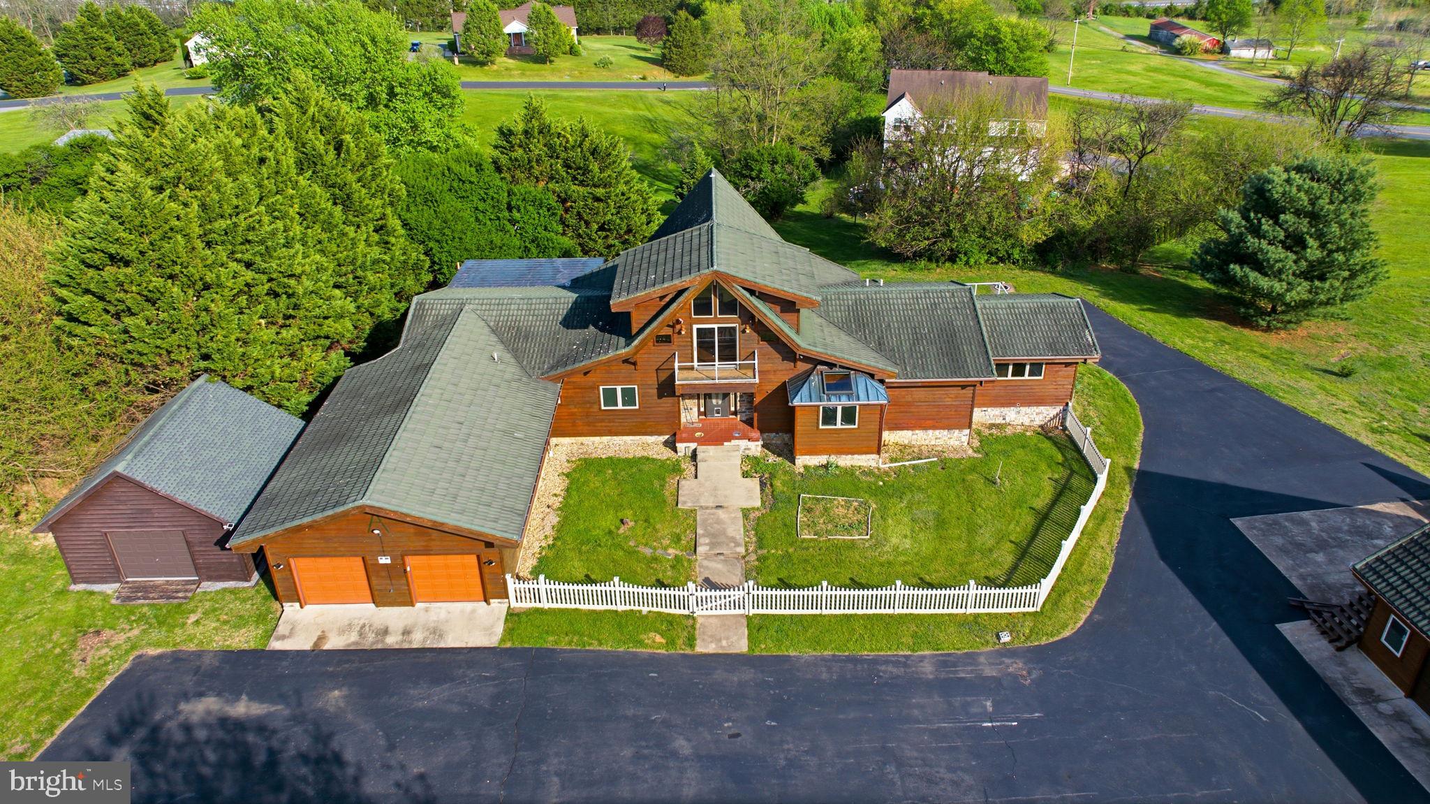 HIGH POINTE - Residential