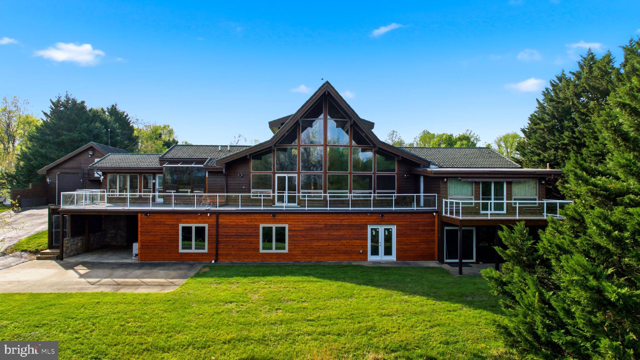 HIGH POINTE - Residential