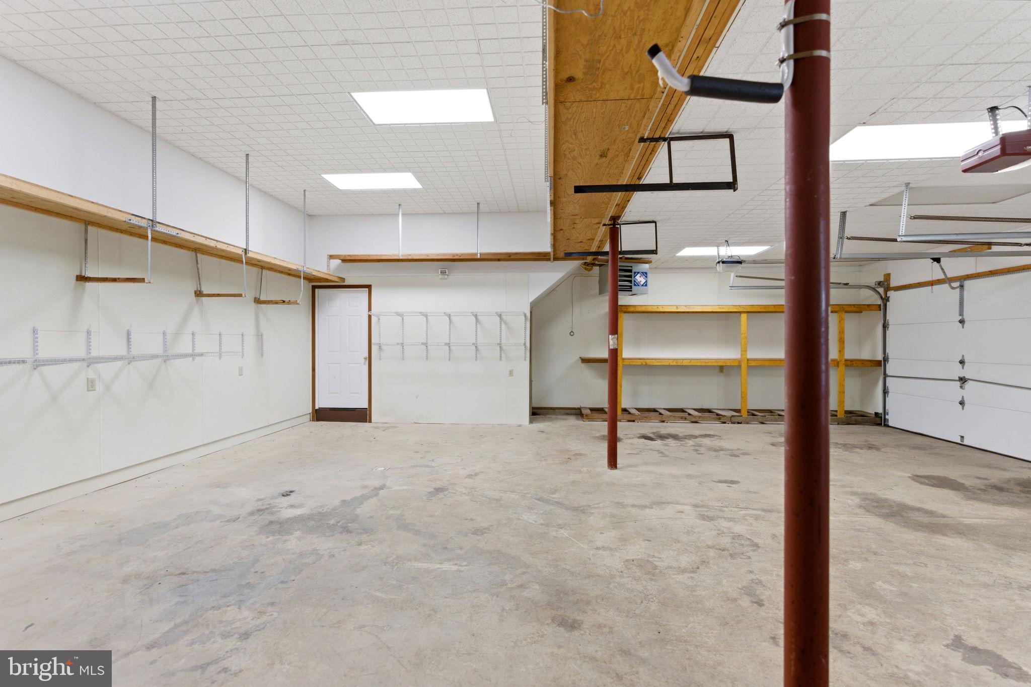 HIGH POINTE - Residential