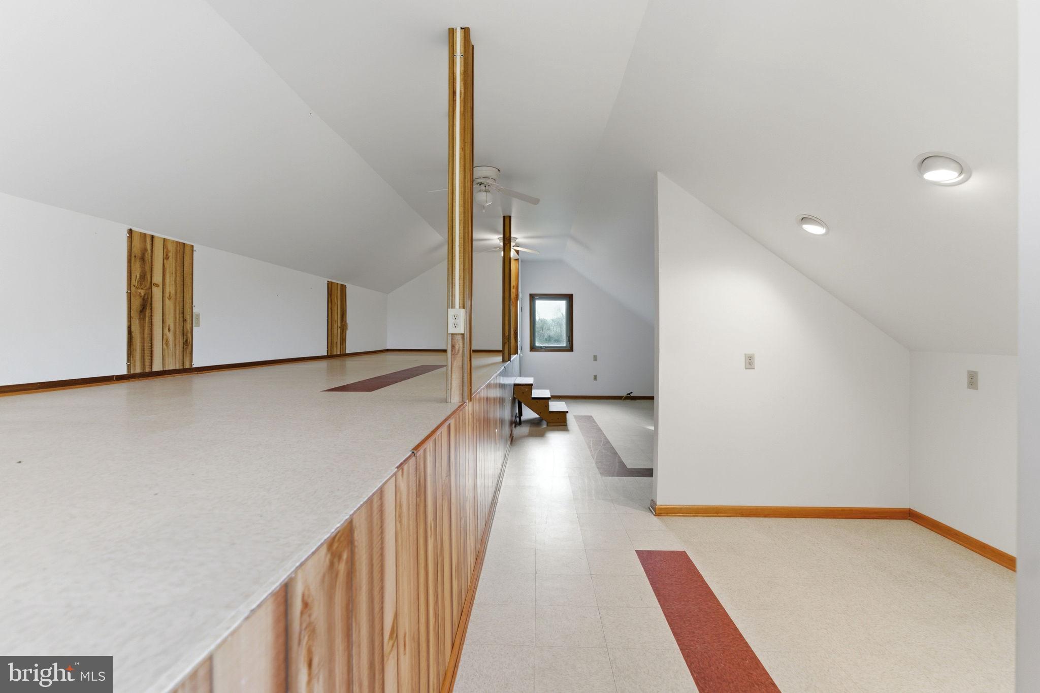 HIGH POINTE - Residential