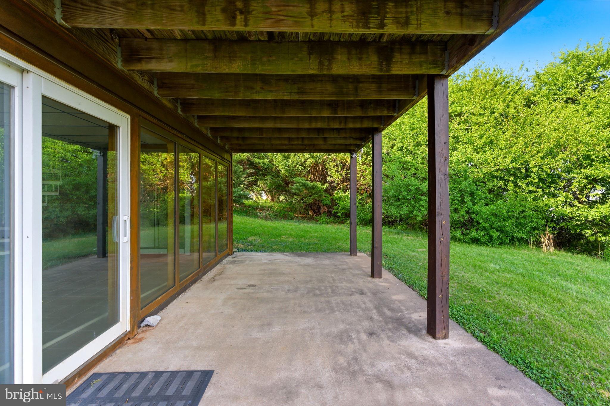 HIGH POINTE - Residential