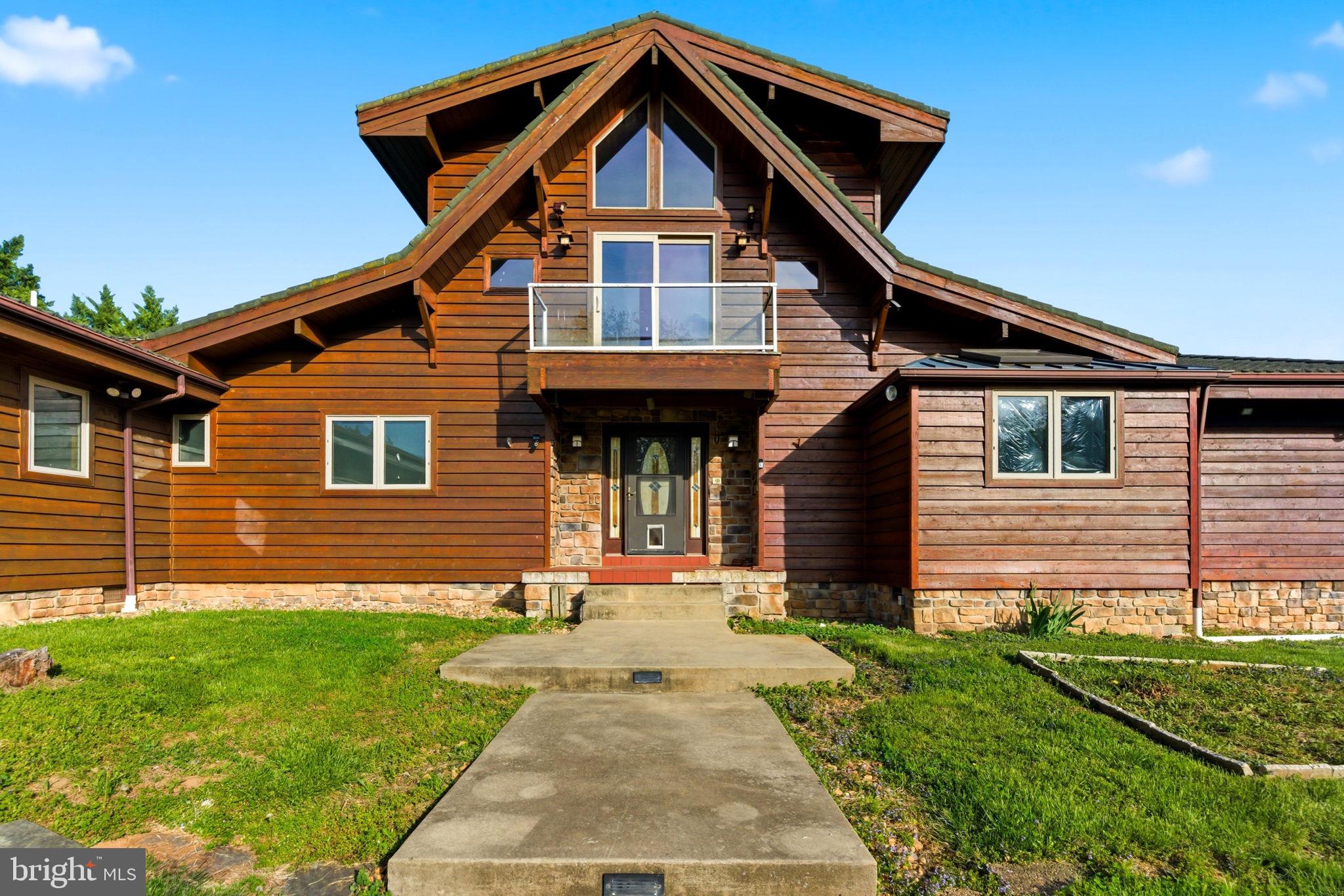 HIGH POINTE - Residential