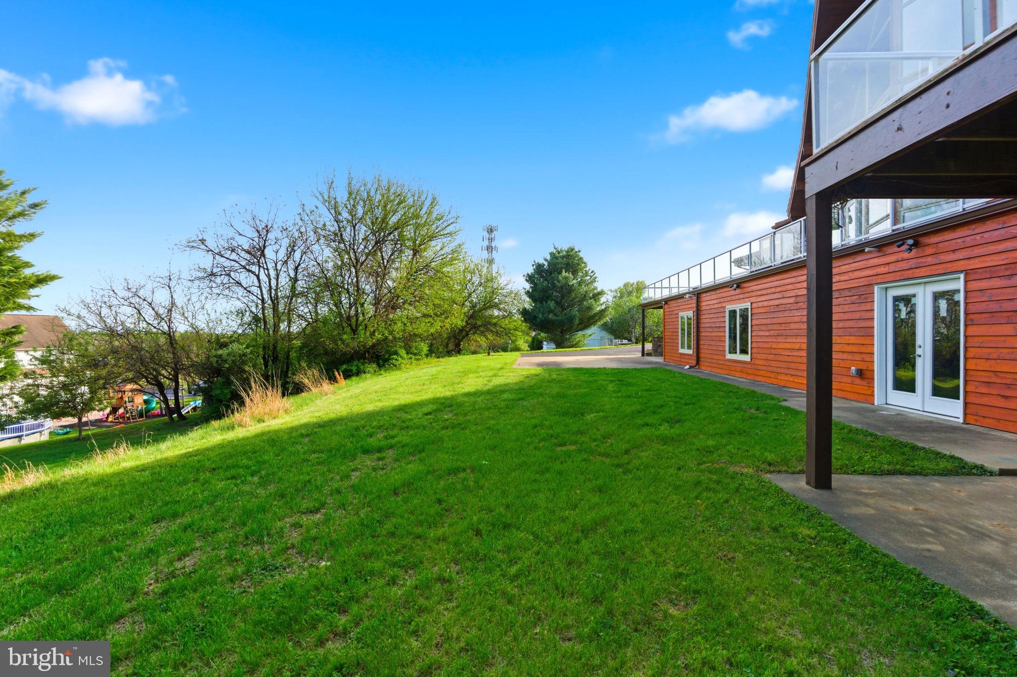 HIGH POINTE - Residential