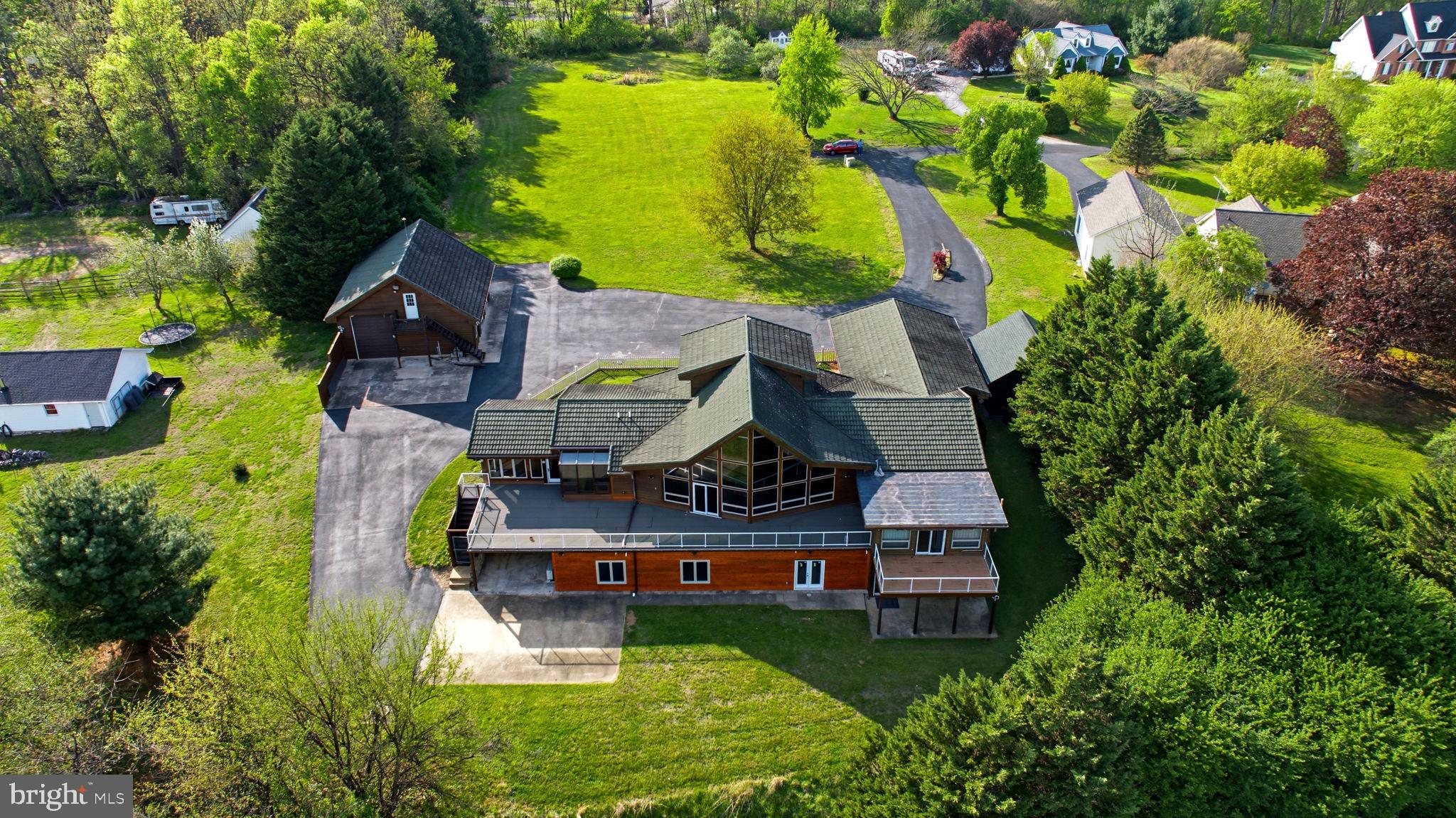 HIGH POINTE - Residential