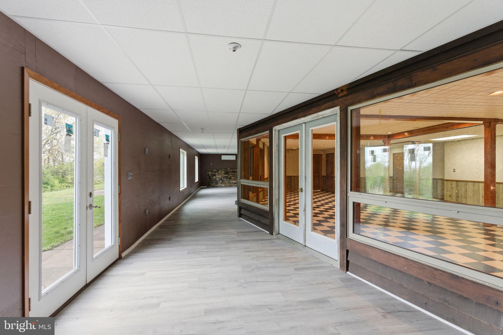 HIGH POINTE - Residential