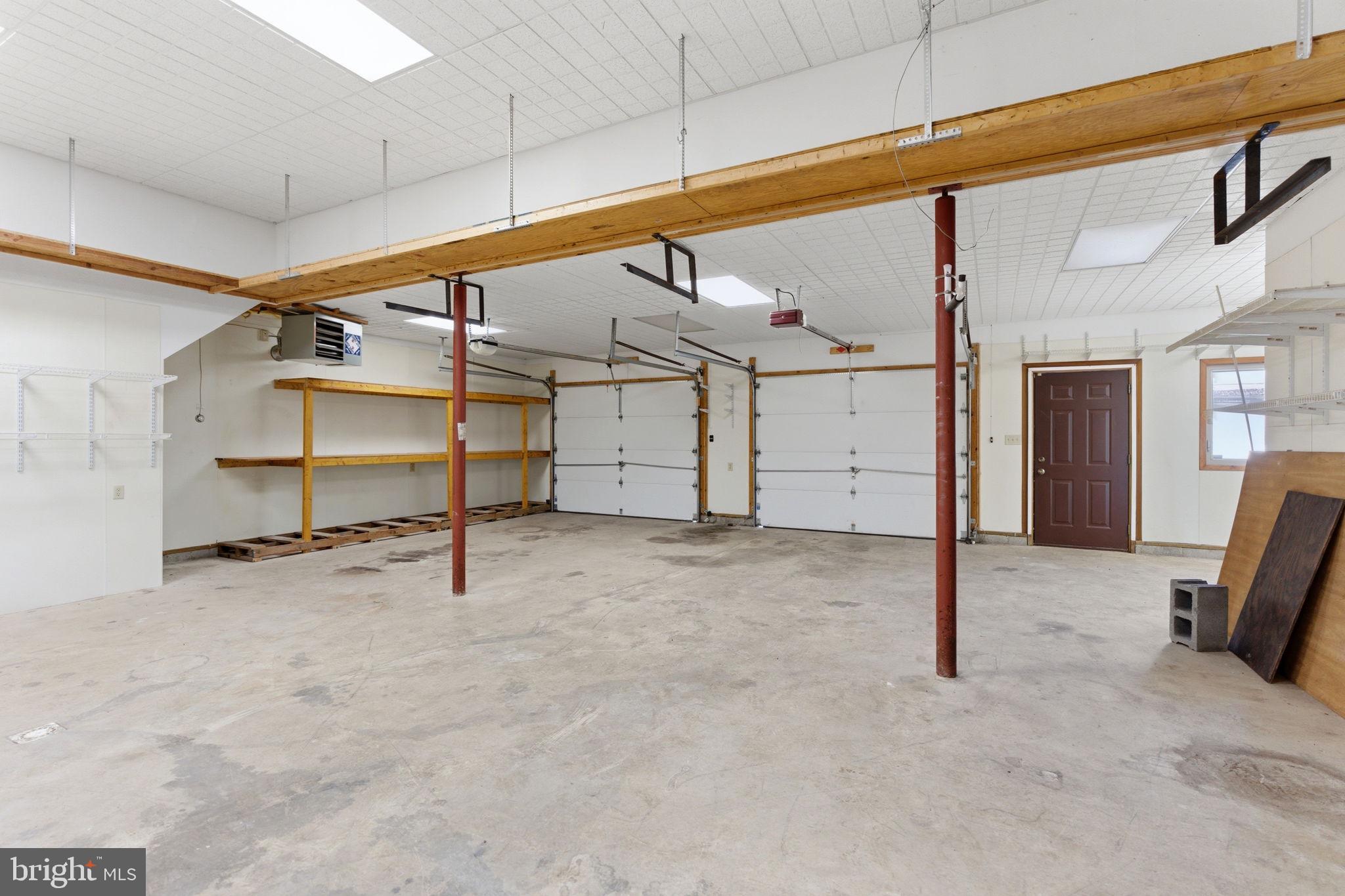 HIGH POINTE - Residential