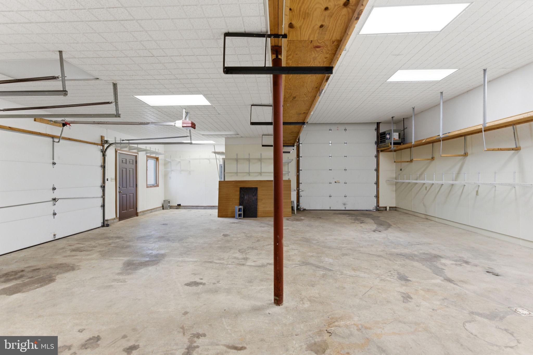 HIGH POINTE - Residential