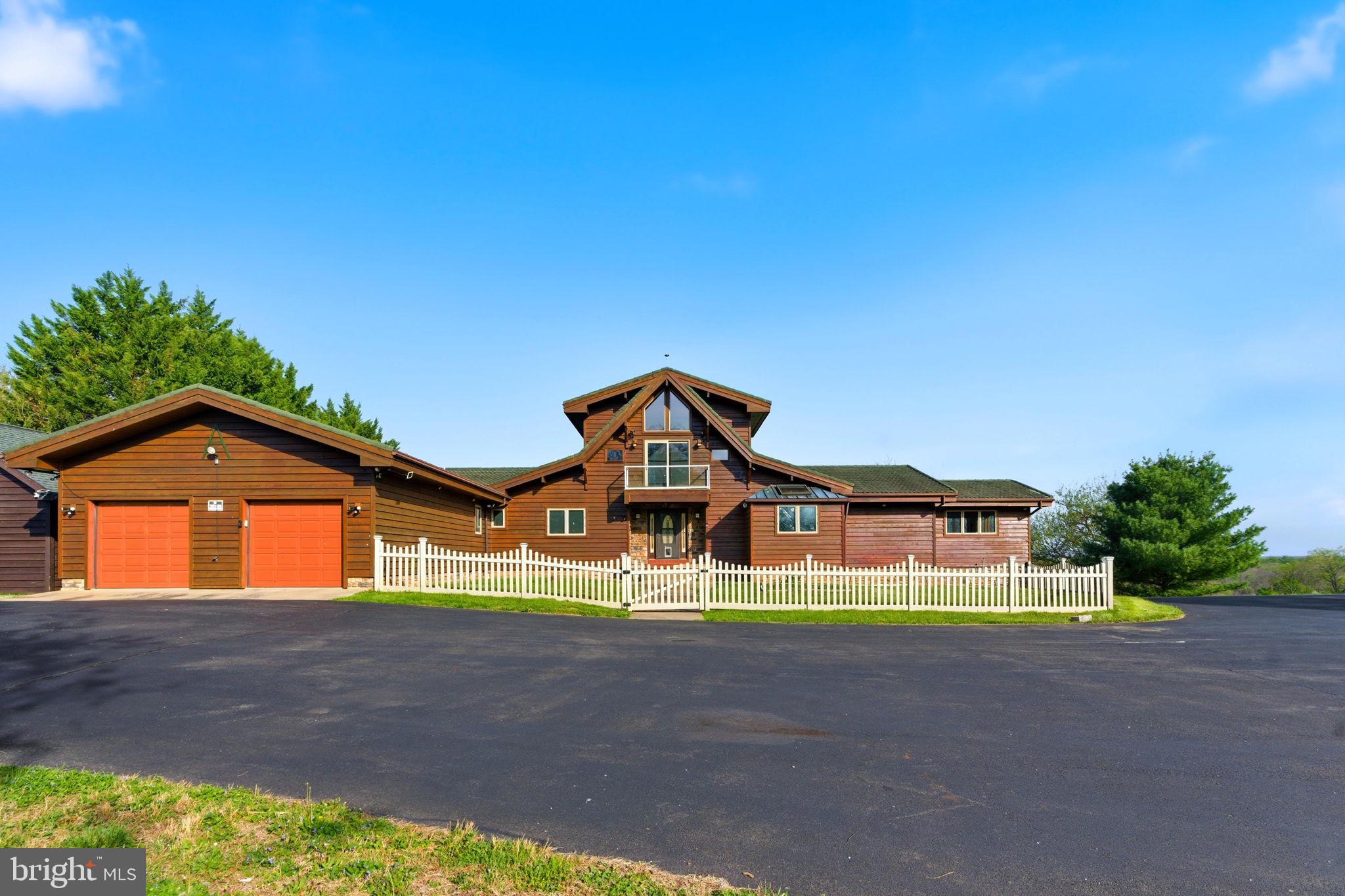 HIGH POINTE - Residential