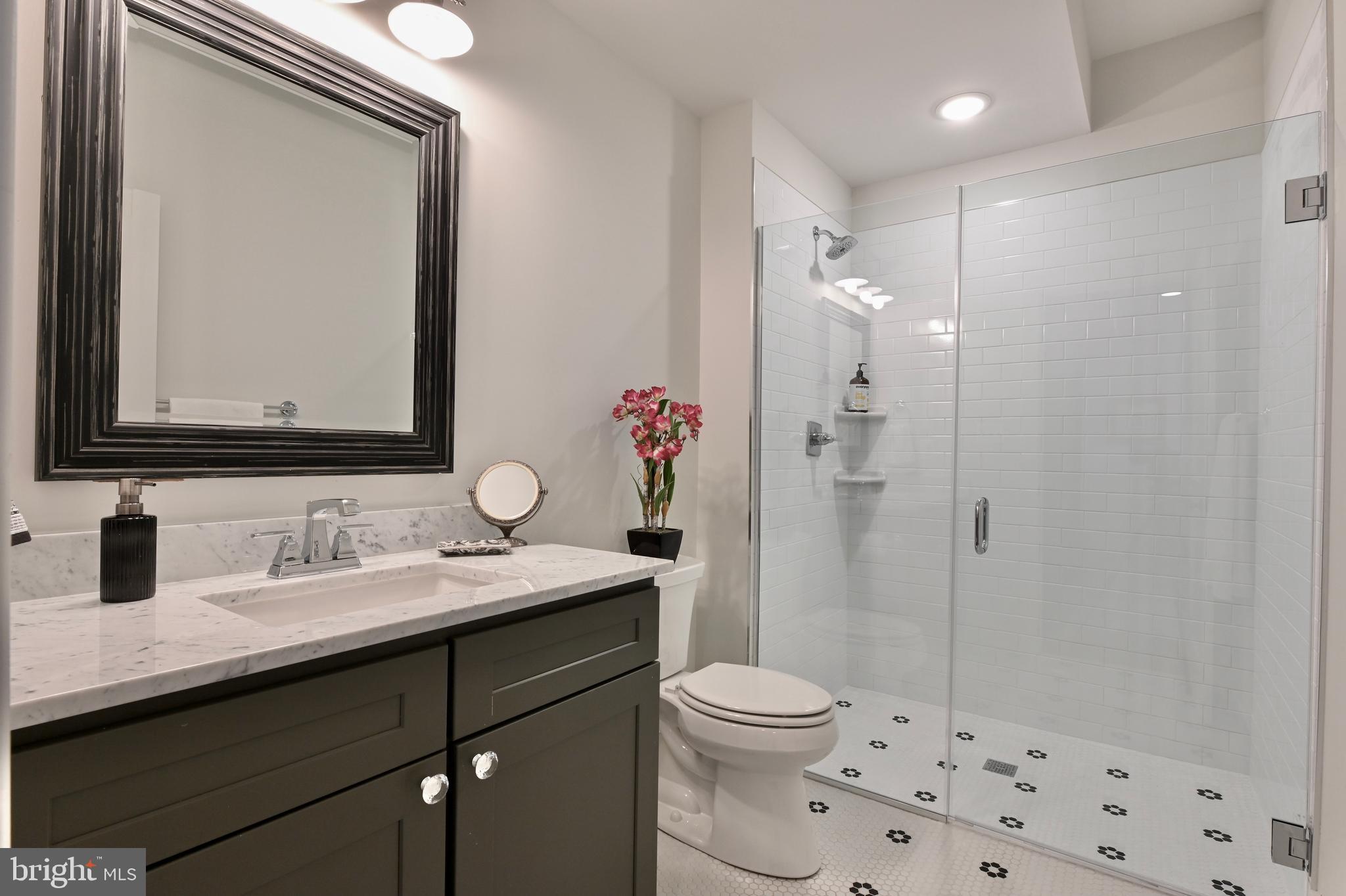 MAGOTHY BEACH - Residential