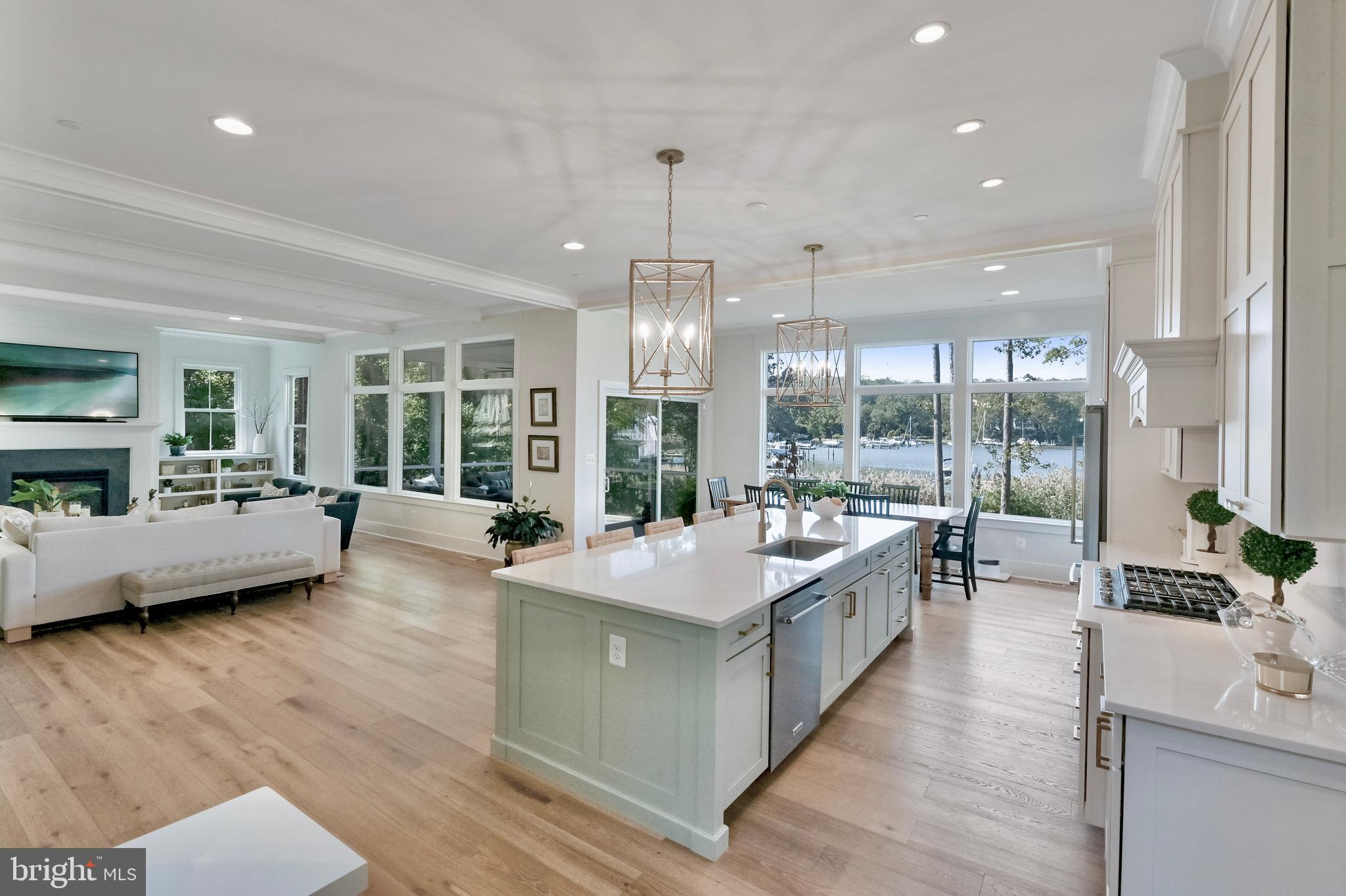 MAGOTHY BEACH - Residential