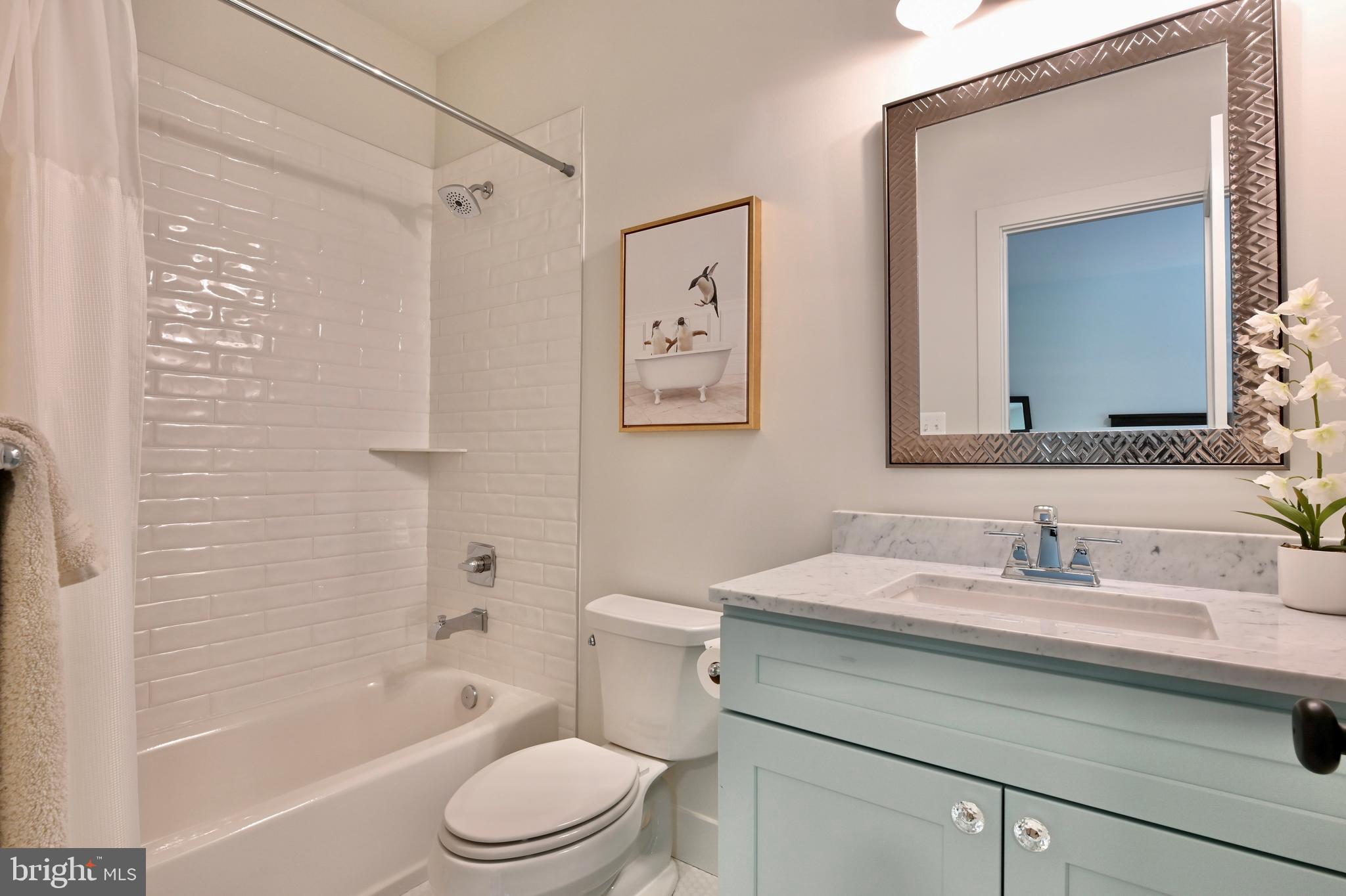 MAGOTHY BEACH - Residential