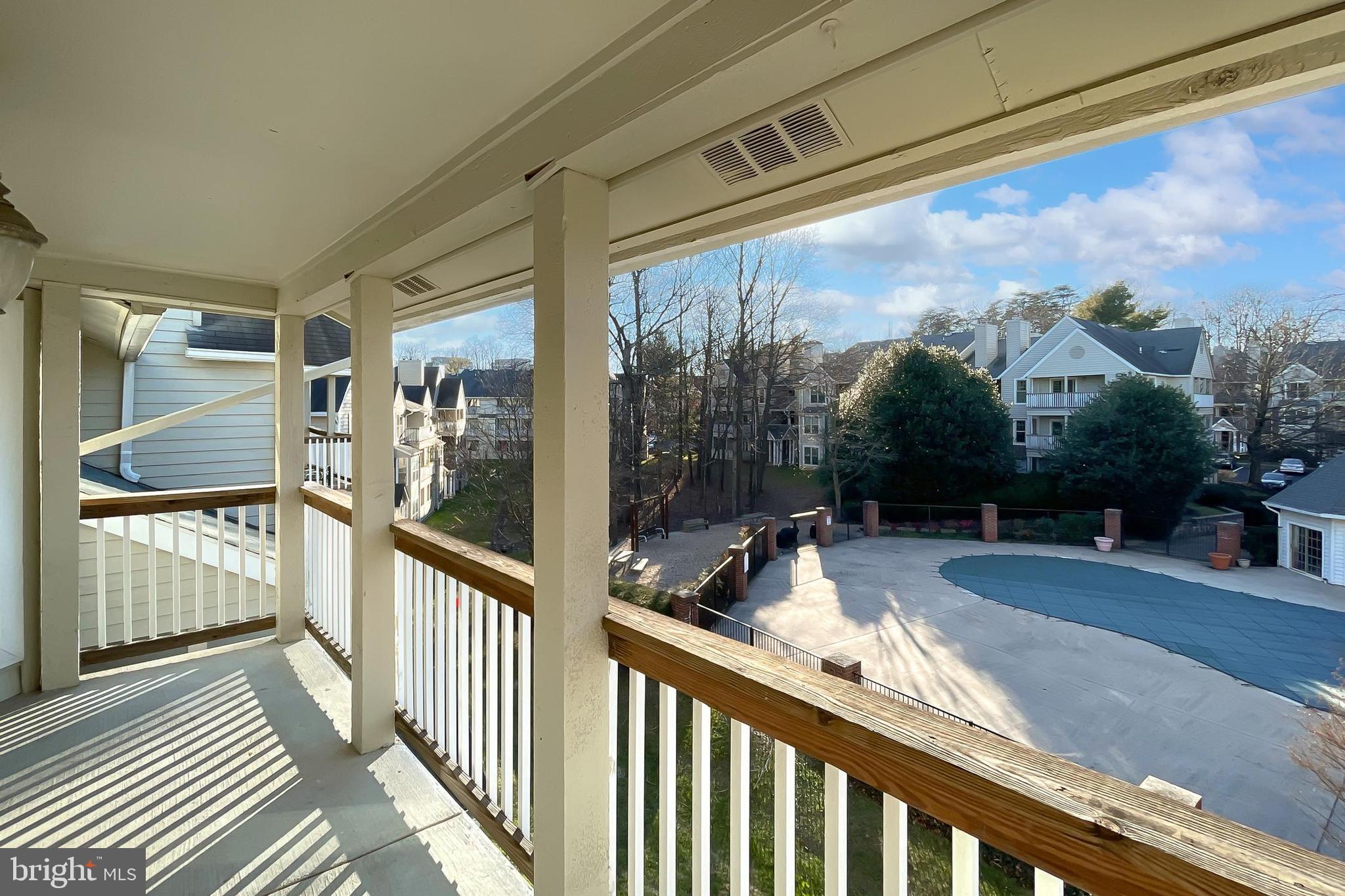 PENDERBROOK SQUARE CONDOMINIUMS - Residential Lease