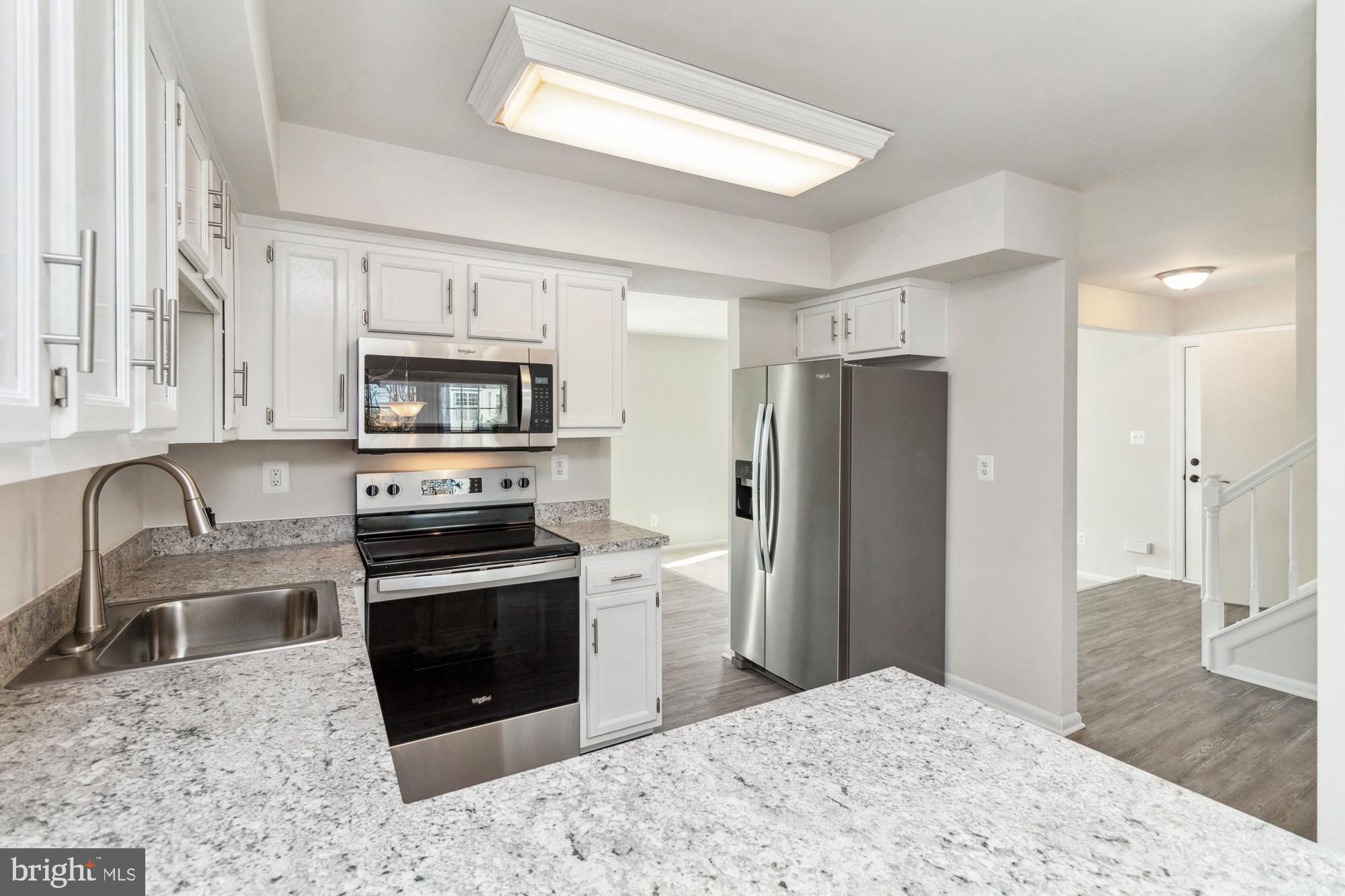 SOUTH HAMPTON - Residential