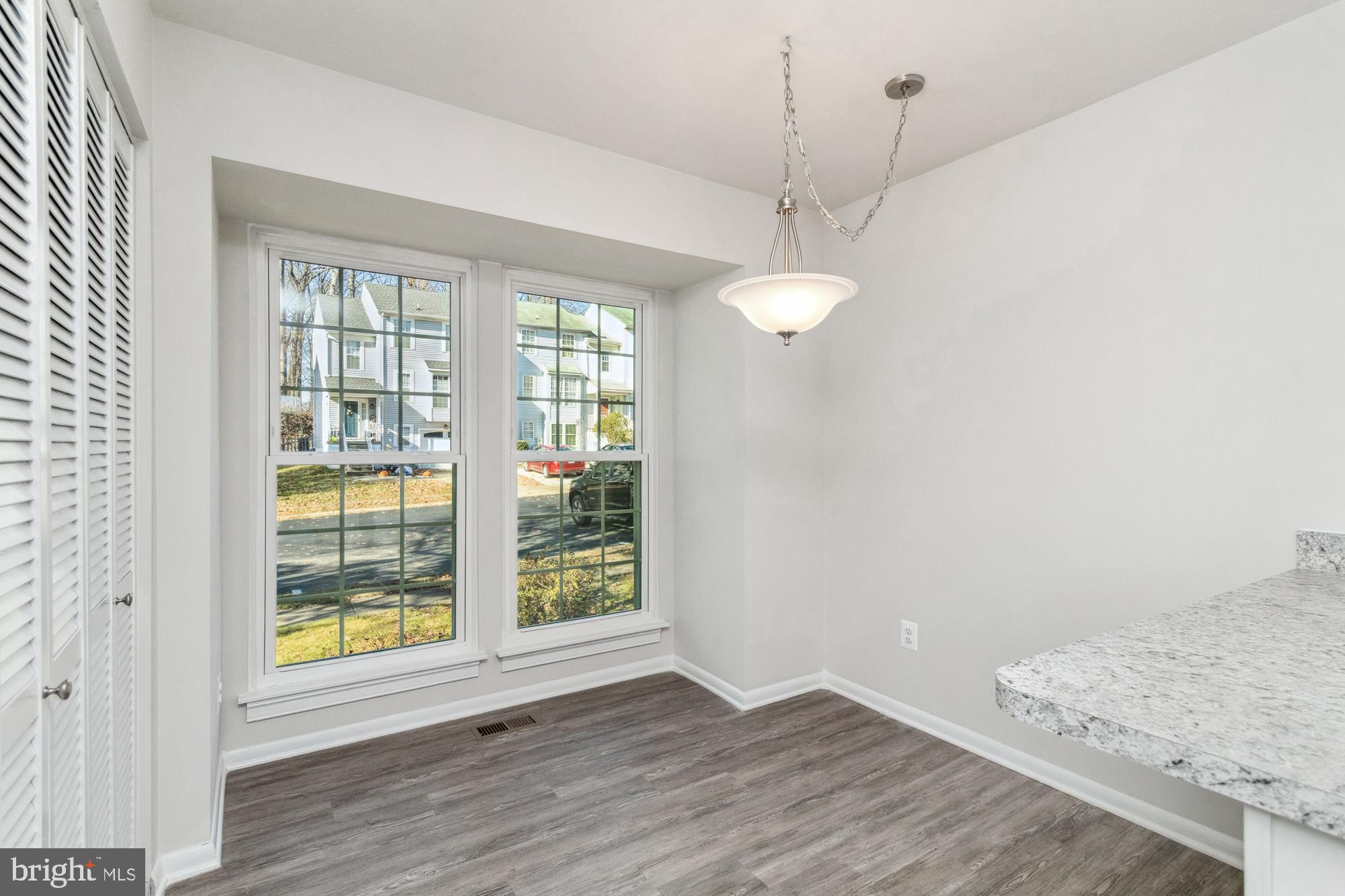 SOUTH HAMPTON - Residential