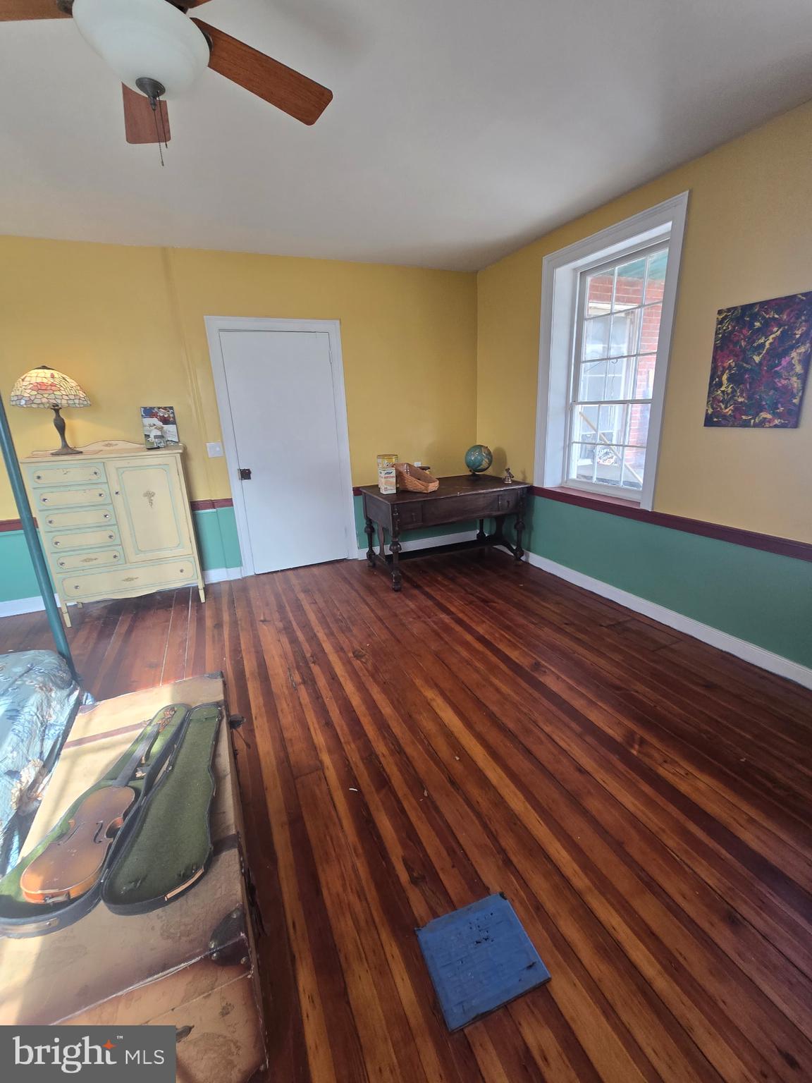 229 N LINDEN AVENUE N 1
