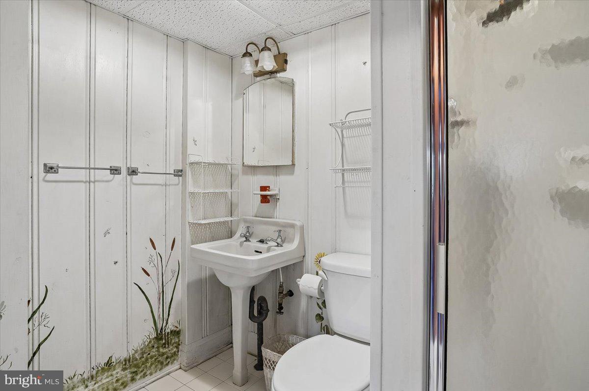 SHERWOOD FOREST - Residential