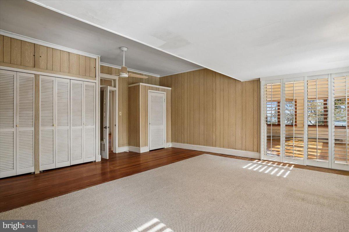 SHERWOOD FOREST - Residential