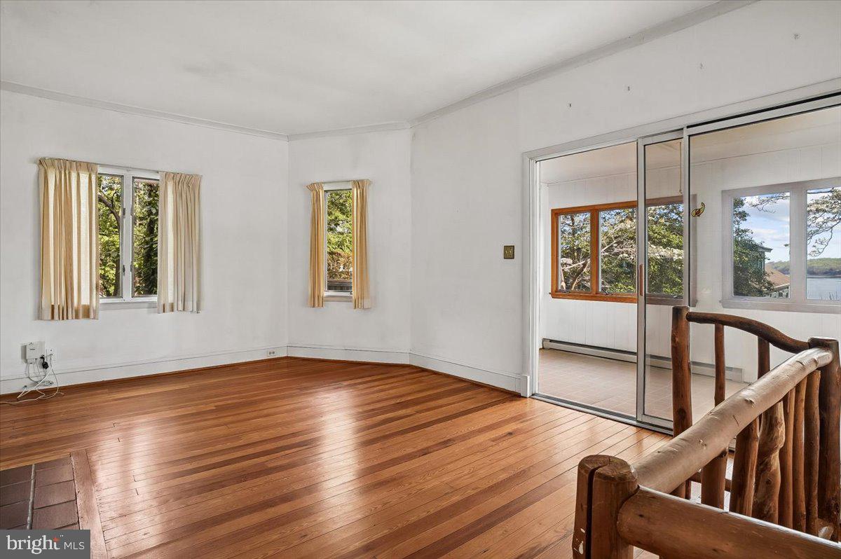 SHERWOOD FOREST - Residential