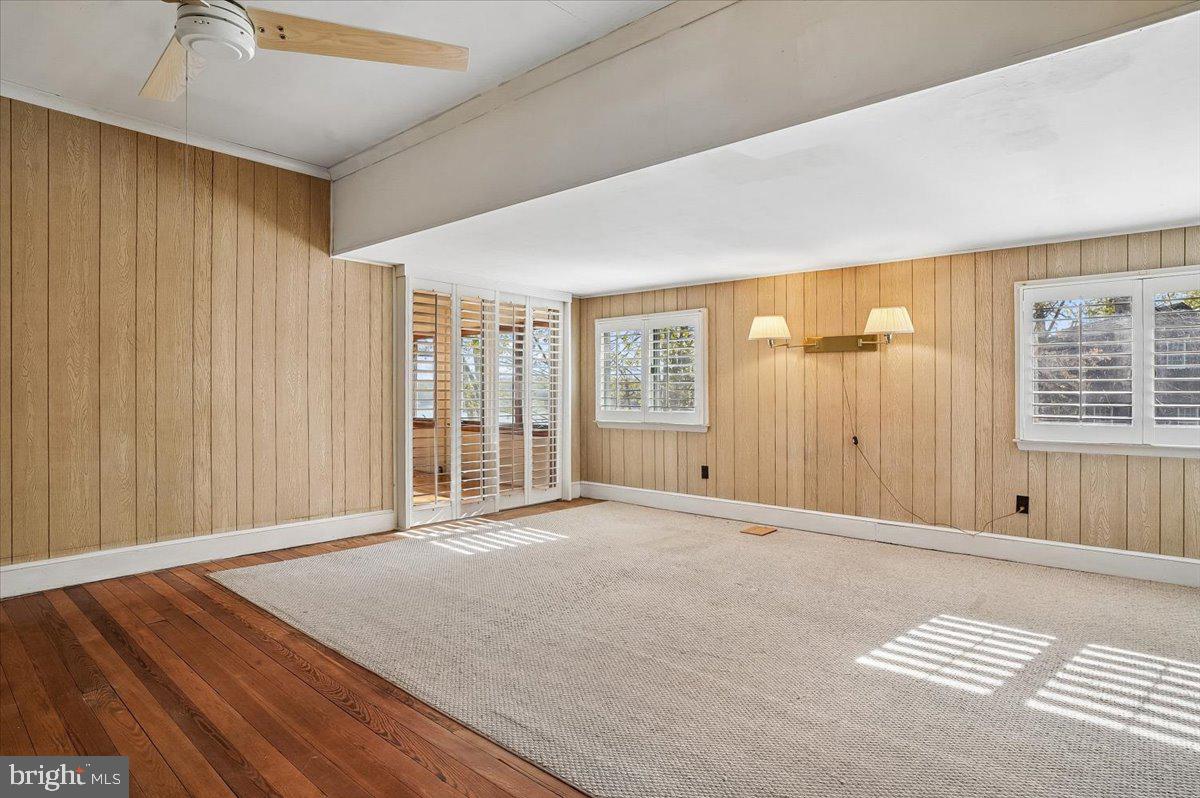 SHERWOOD FOREST - Residential