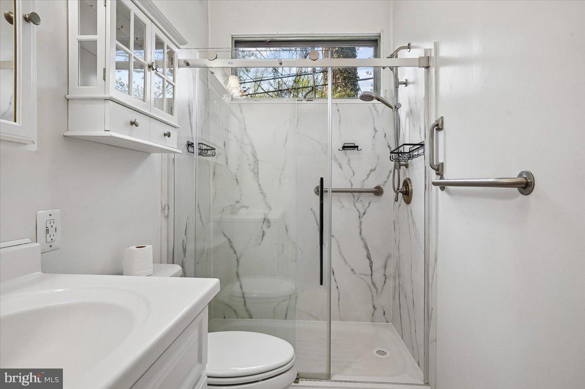 SHERWOOD FOREST - Residential