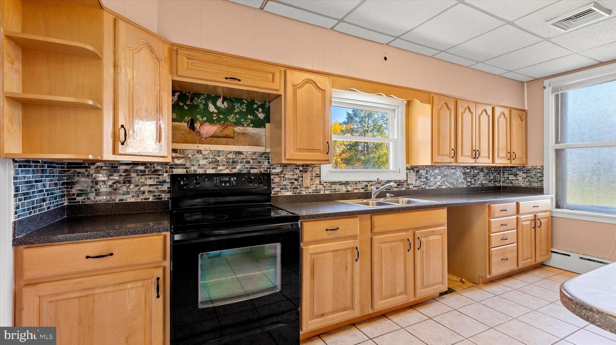 RESIDENTIAL - Residential