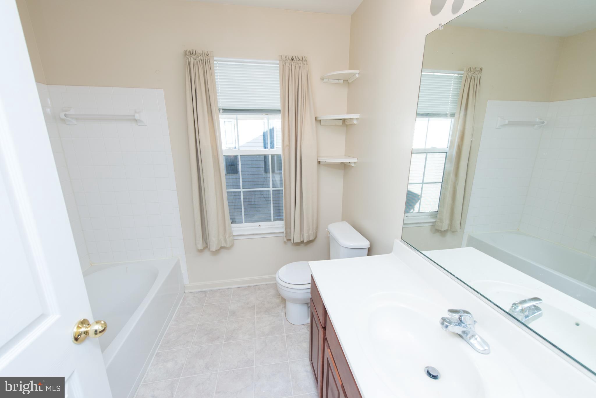 SEVEN OAKS - Residential