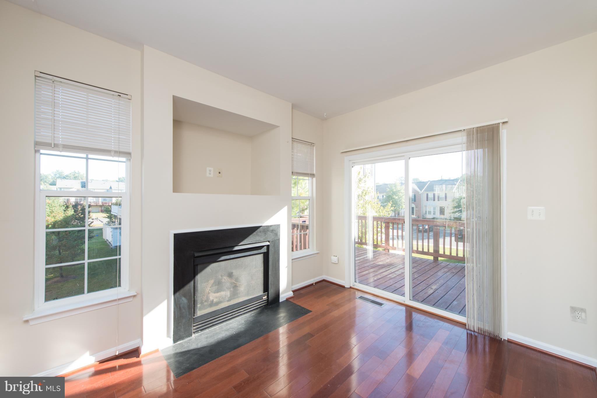 SEVEN OAKS - Residential