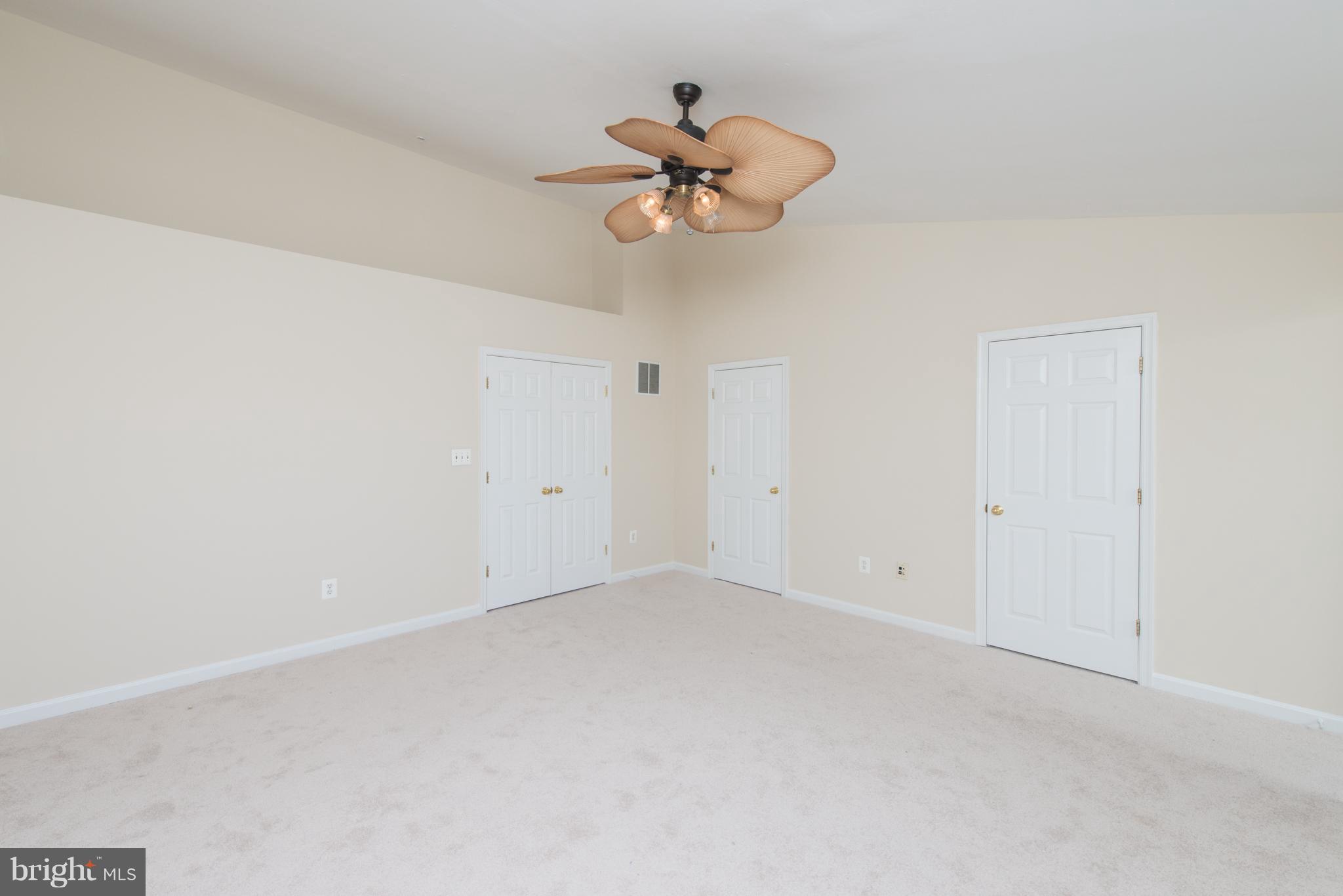 SEVEN OAKS - Residential