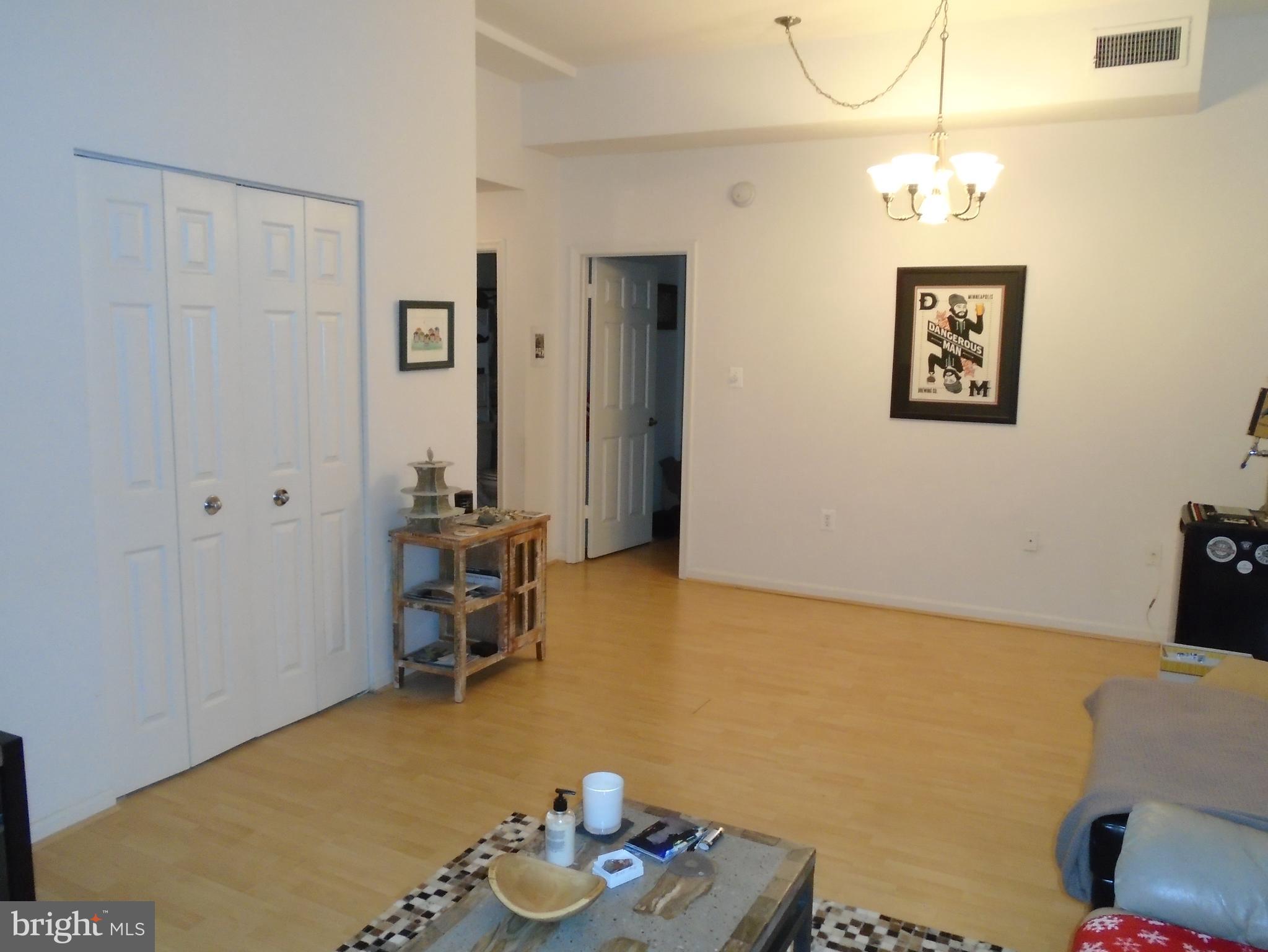 MOUNT VERNON PLACE HISTORIC DISTRICT - Residential Lease