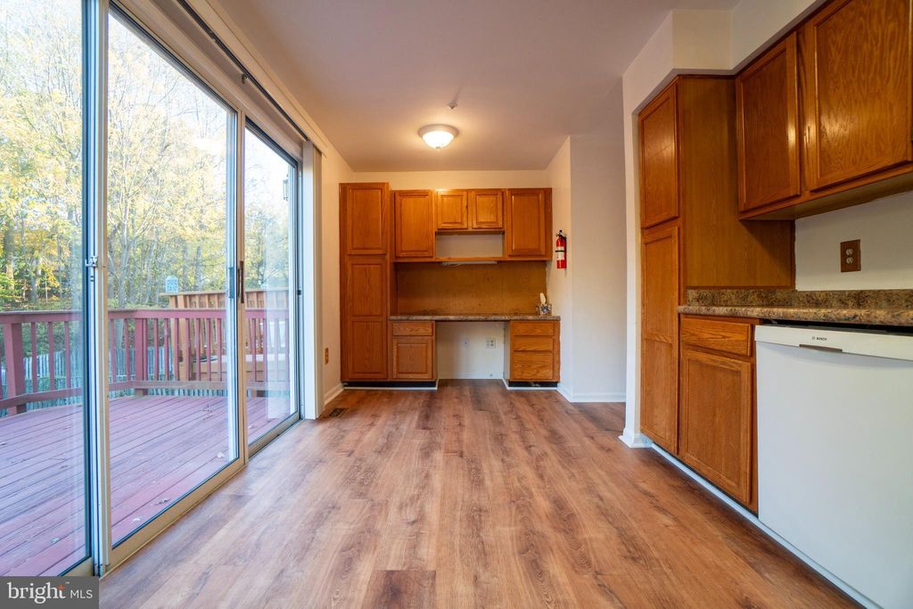 Photo of 19043 Highstream Drive, GERMANTOWN, MD 20874 (MLS # MDMC2205982)
