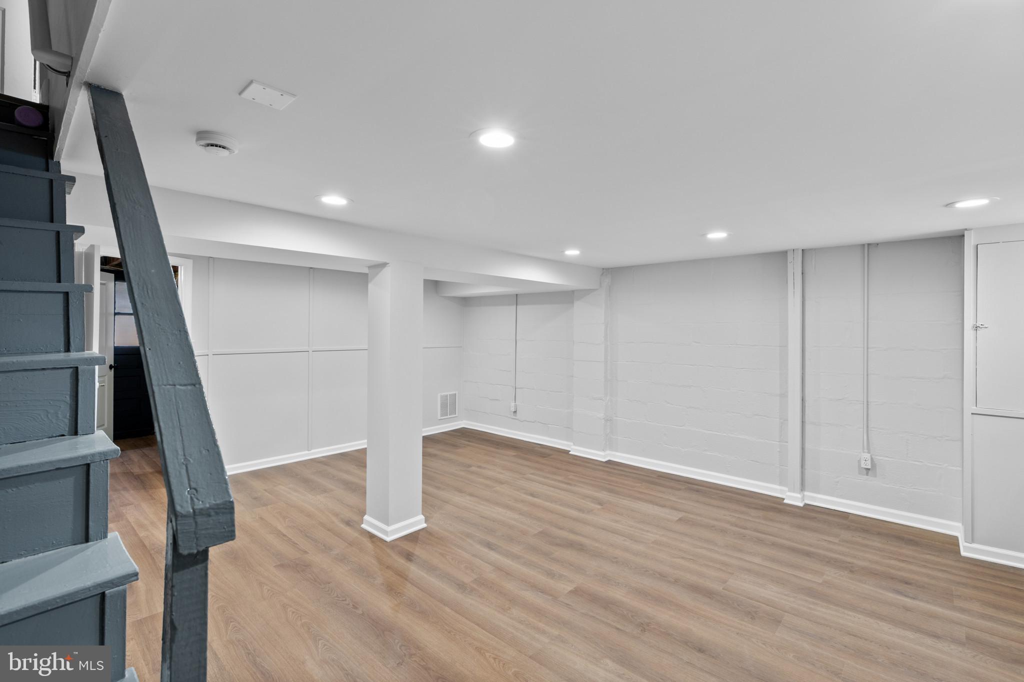 HOES HEIGHTS - Residential