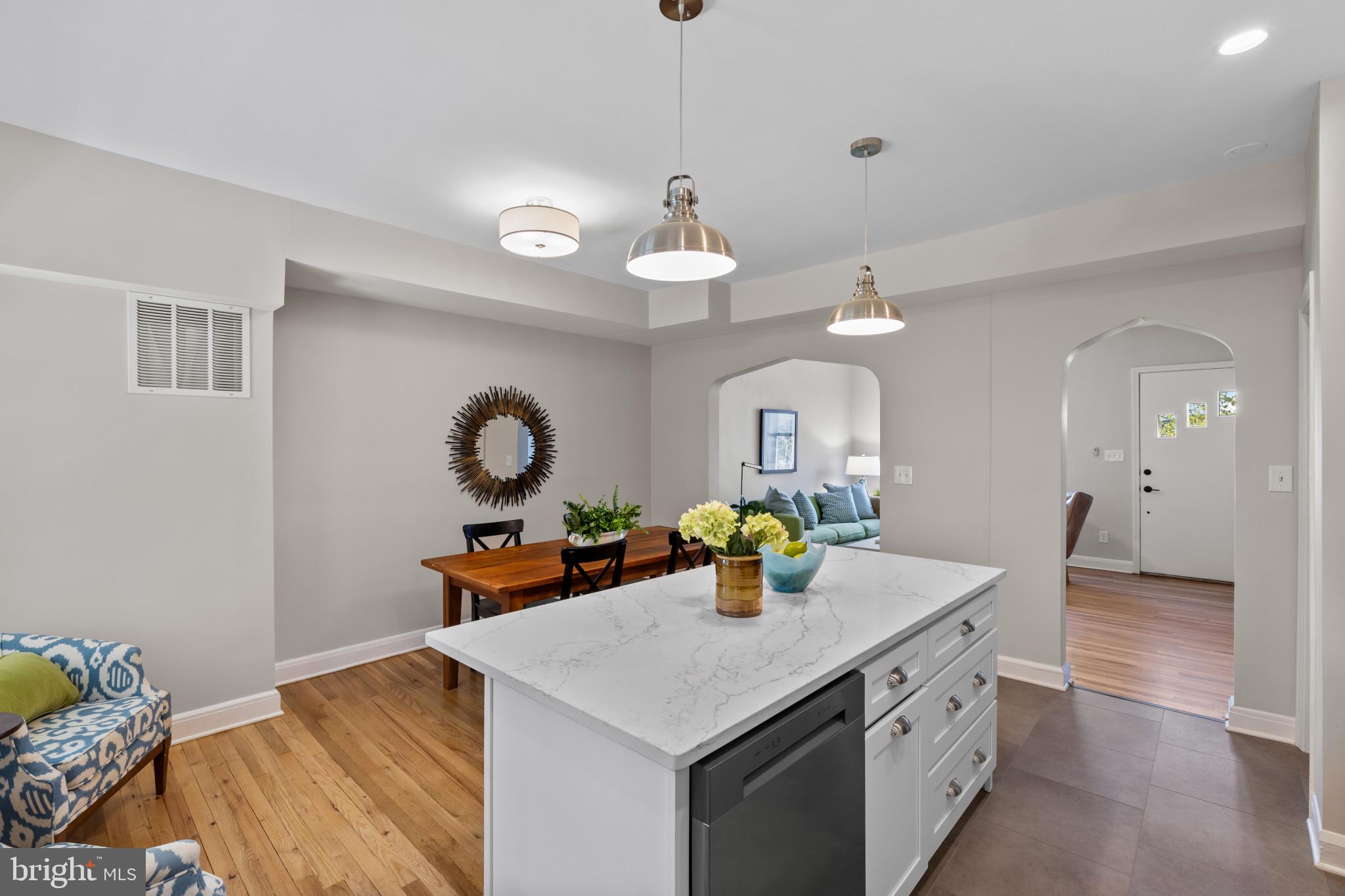 HOES HEIGHTS - Residential