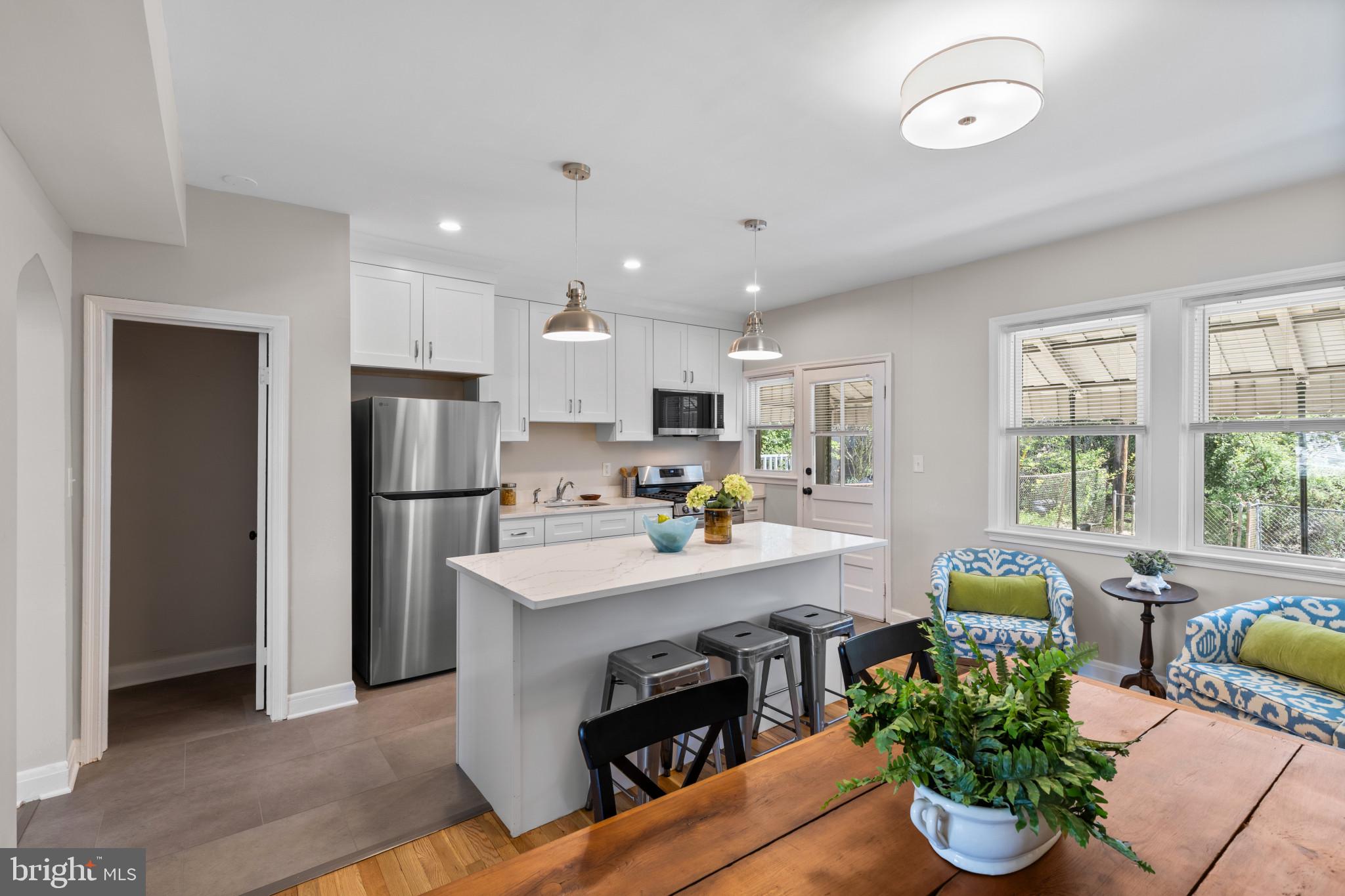 HOES HEIGHTS - Residential