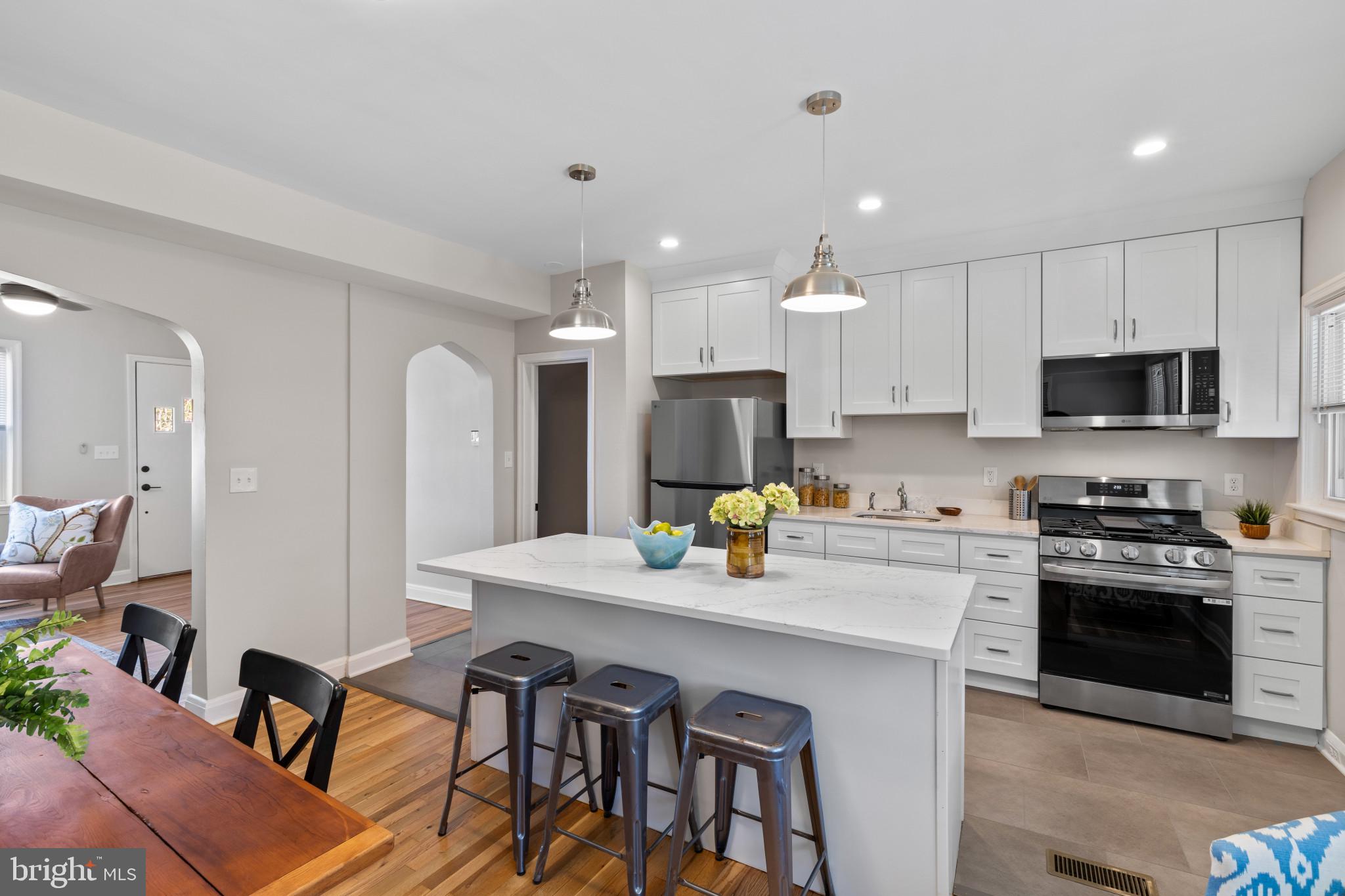 HOES HEIGHTS - Residential