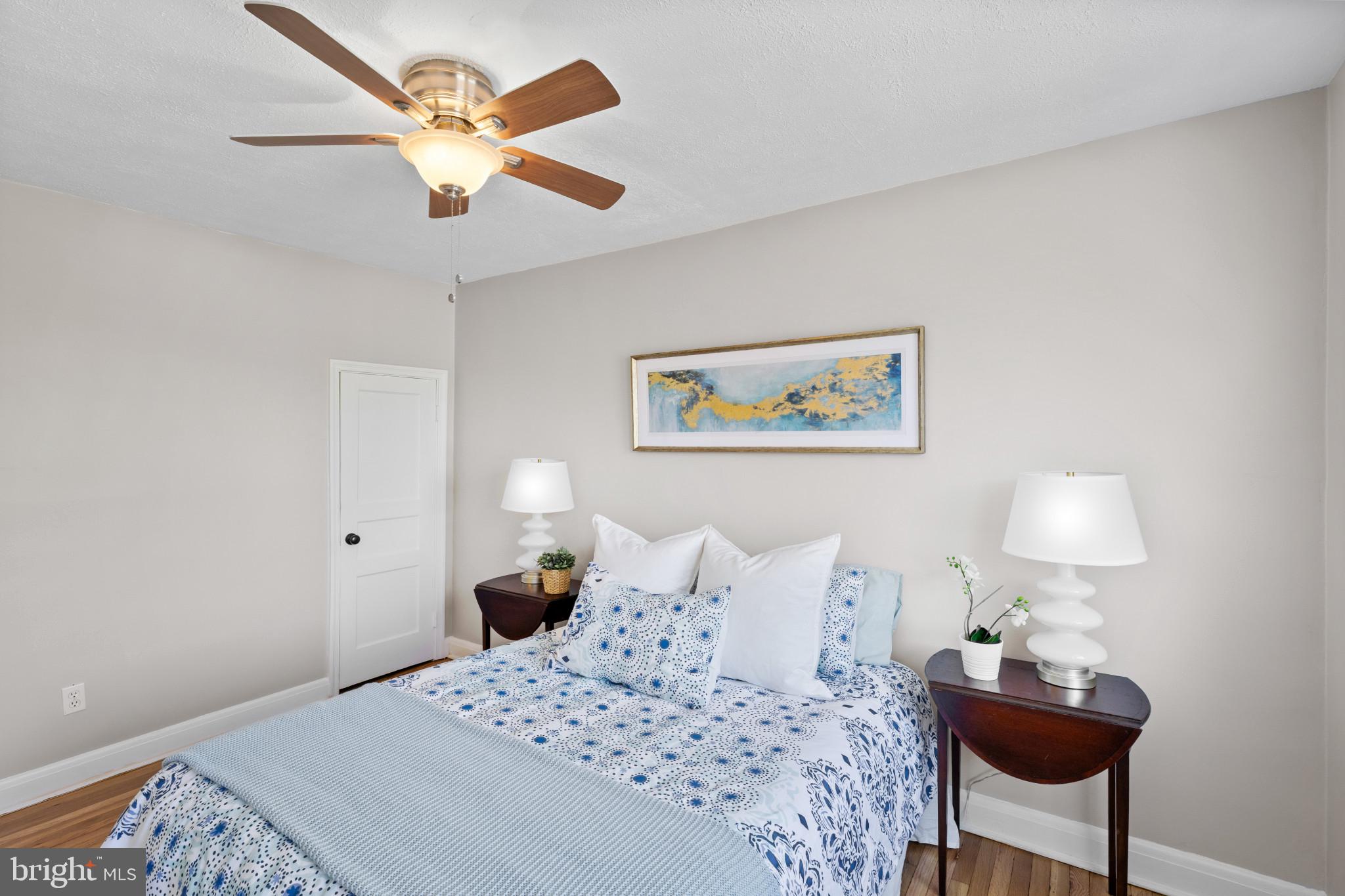 HOES HEIGHTS - Residential