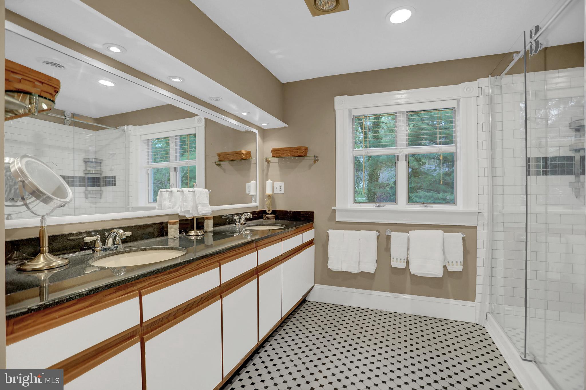 WOODBROOK - Residential