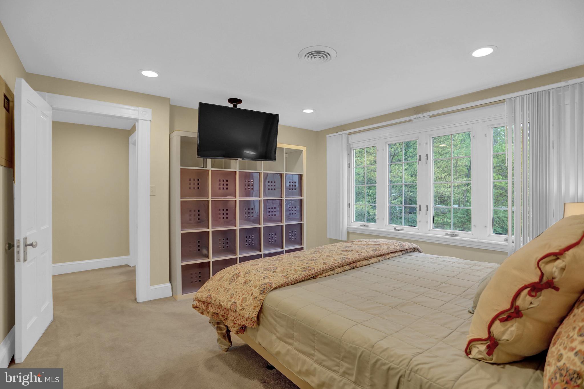 WOODBROOK - Residential