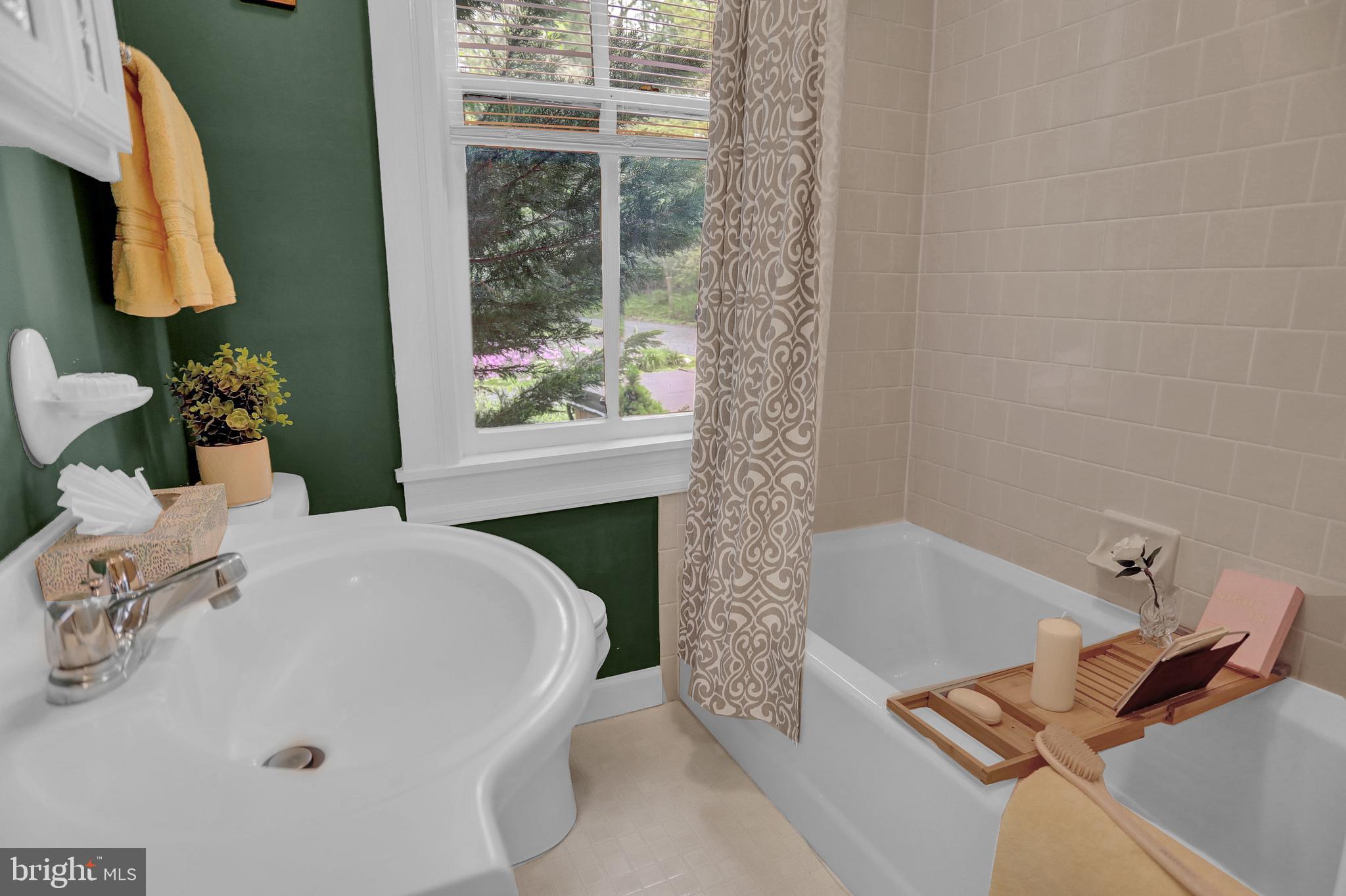 WOODBROOK - Residential