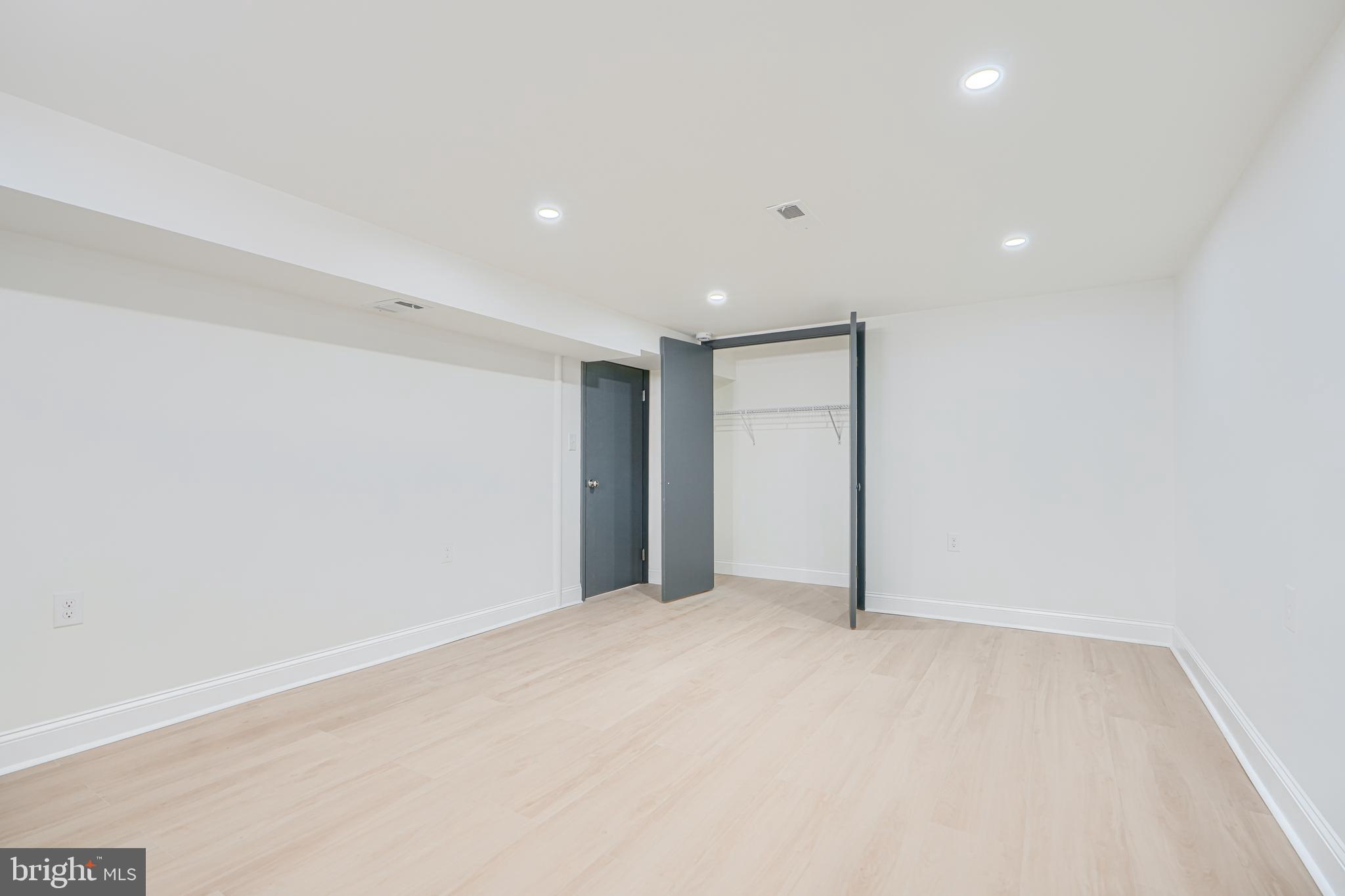 RANDALLSTOWN - Residential