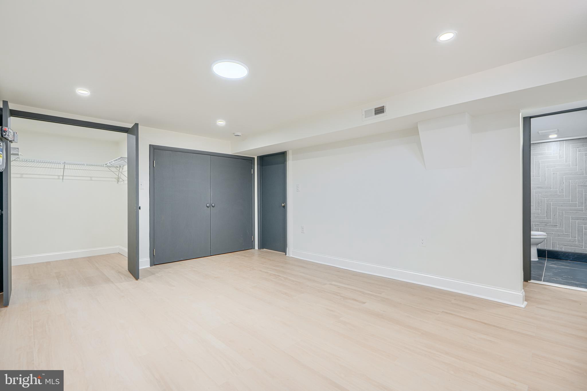 RANDALLSTOWN - Residential