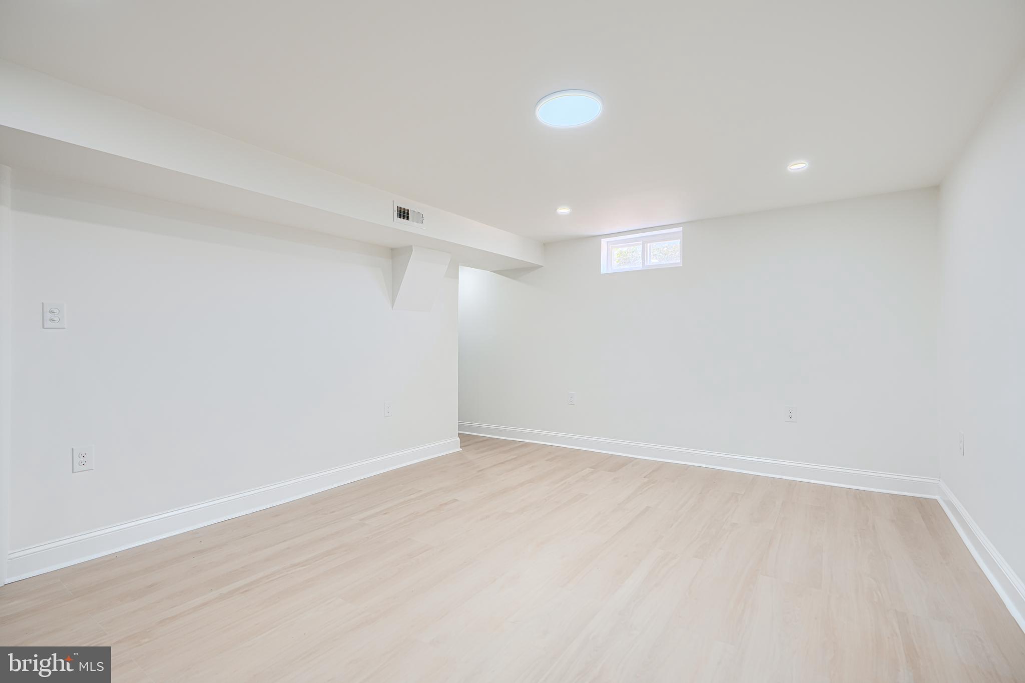 RANDALLSTOWN - Residential