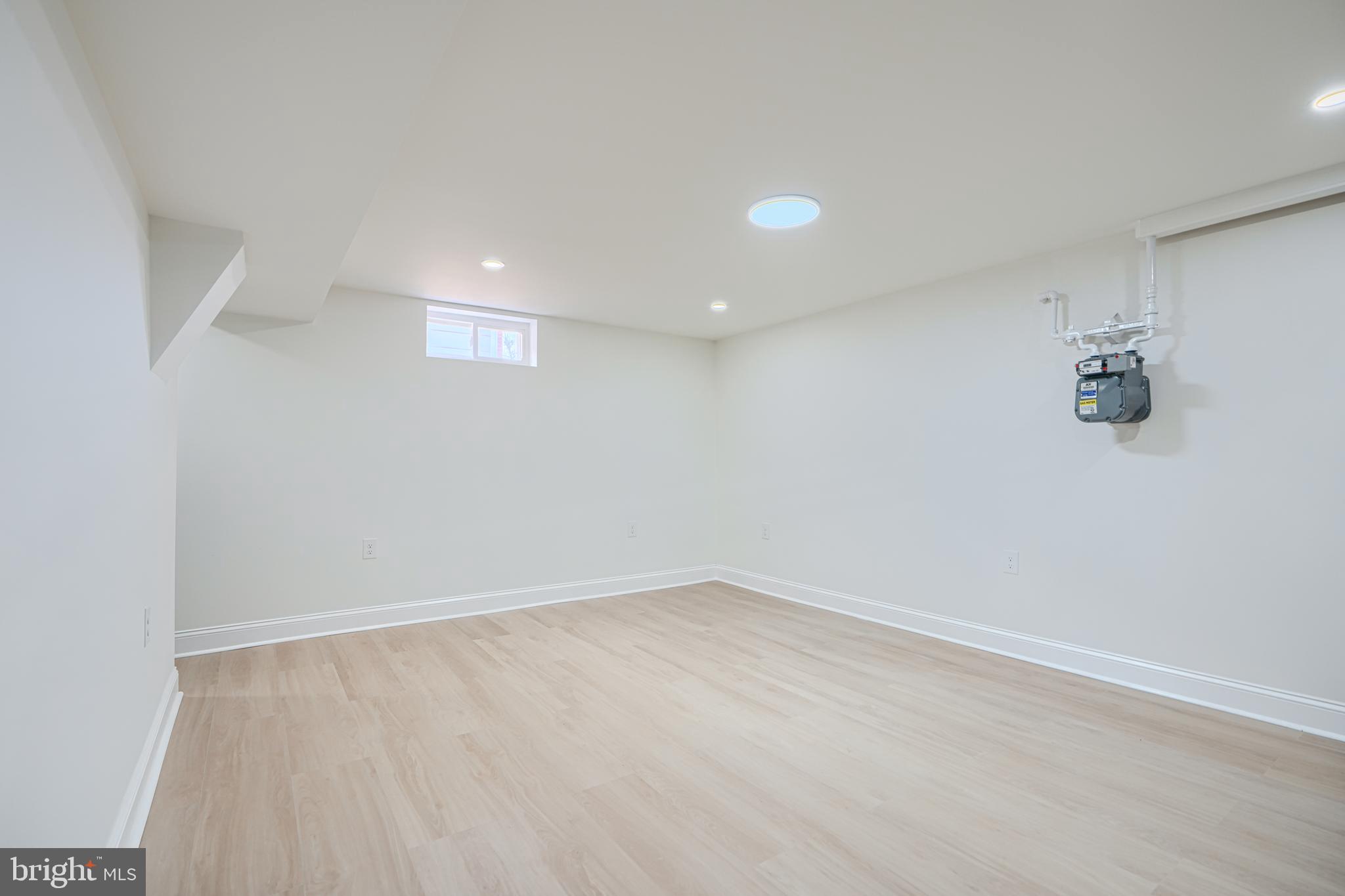 RANDALLSTOWN - Residential