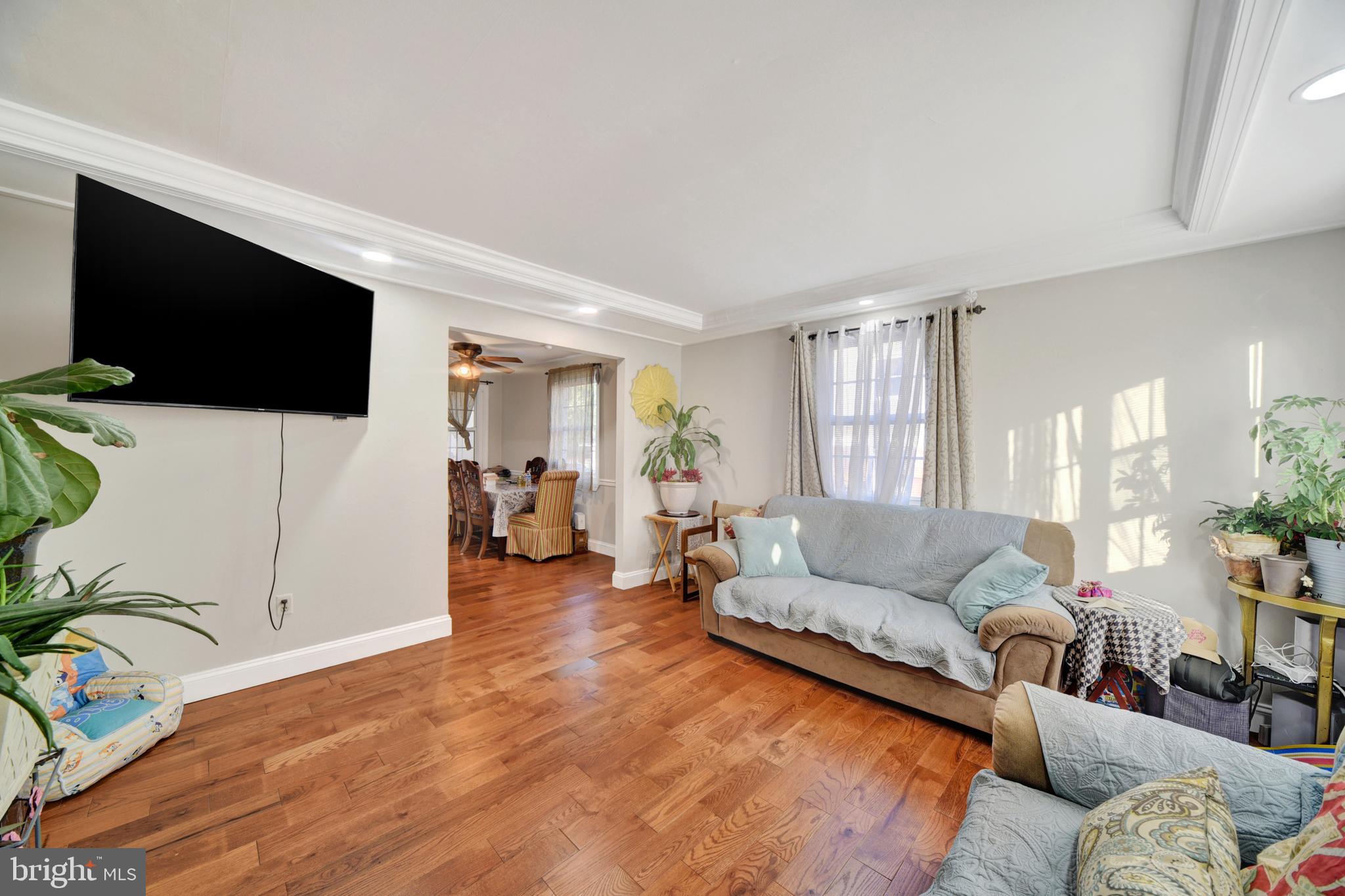 27 BLADEN ROAD