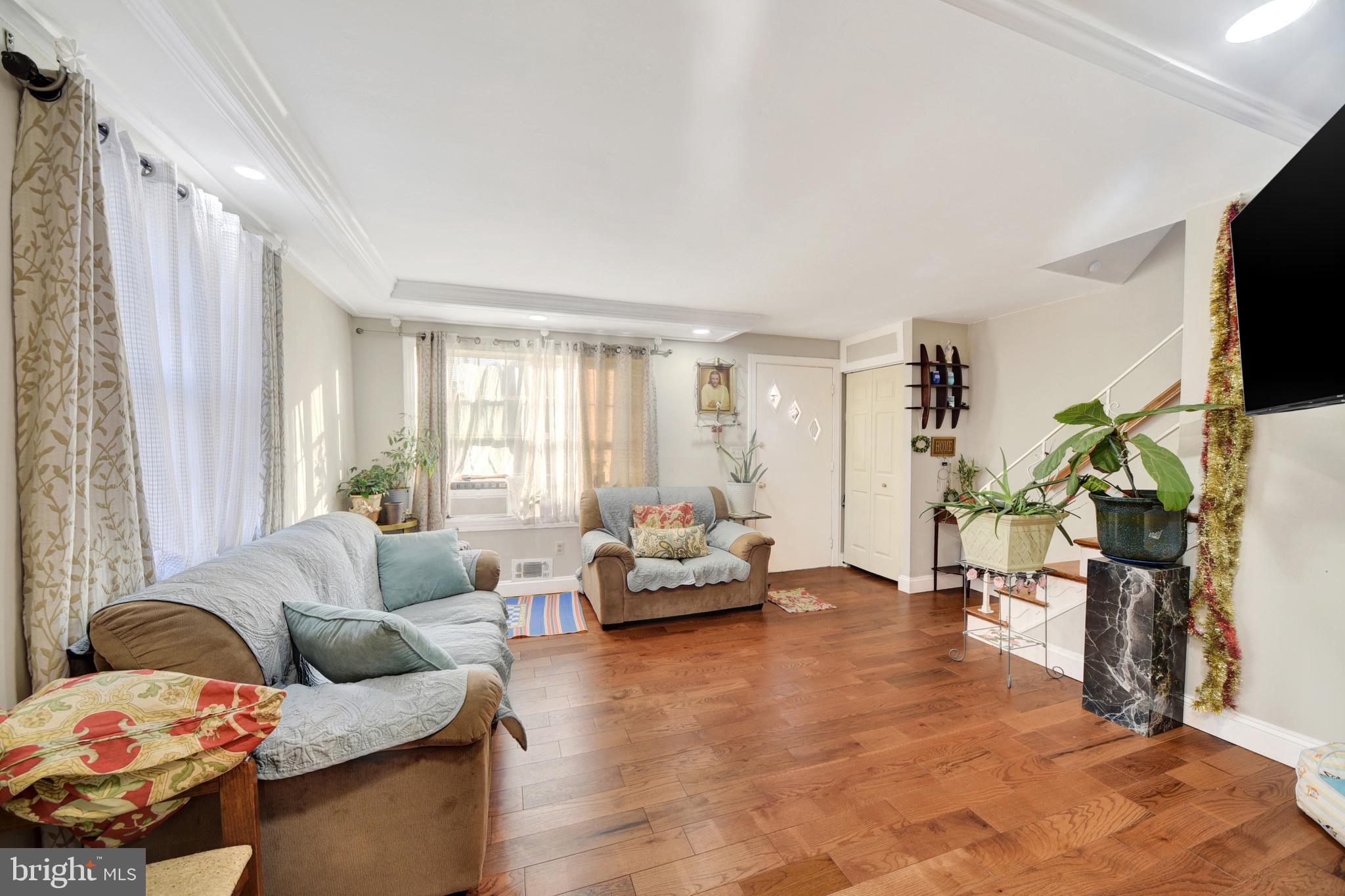 27 BLADEN ROAD