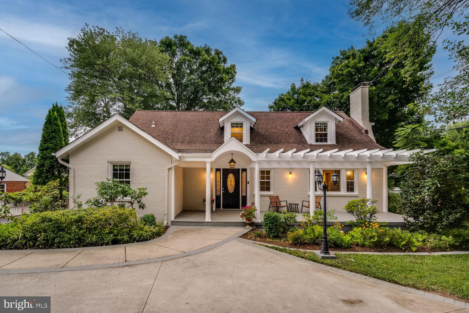 8049 IDYLWOOD ROAD