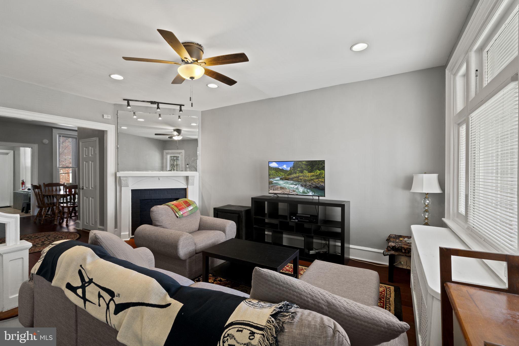 COBBS CREEK - Residential