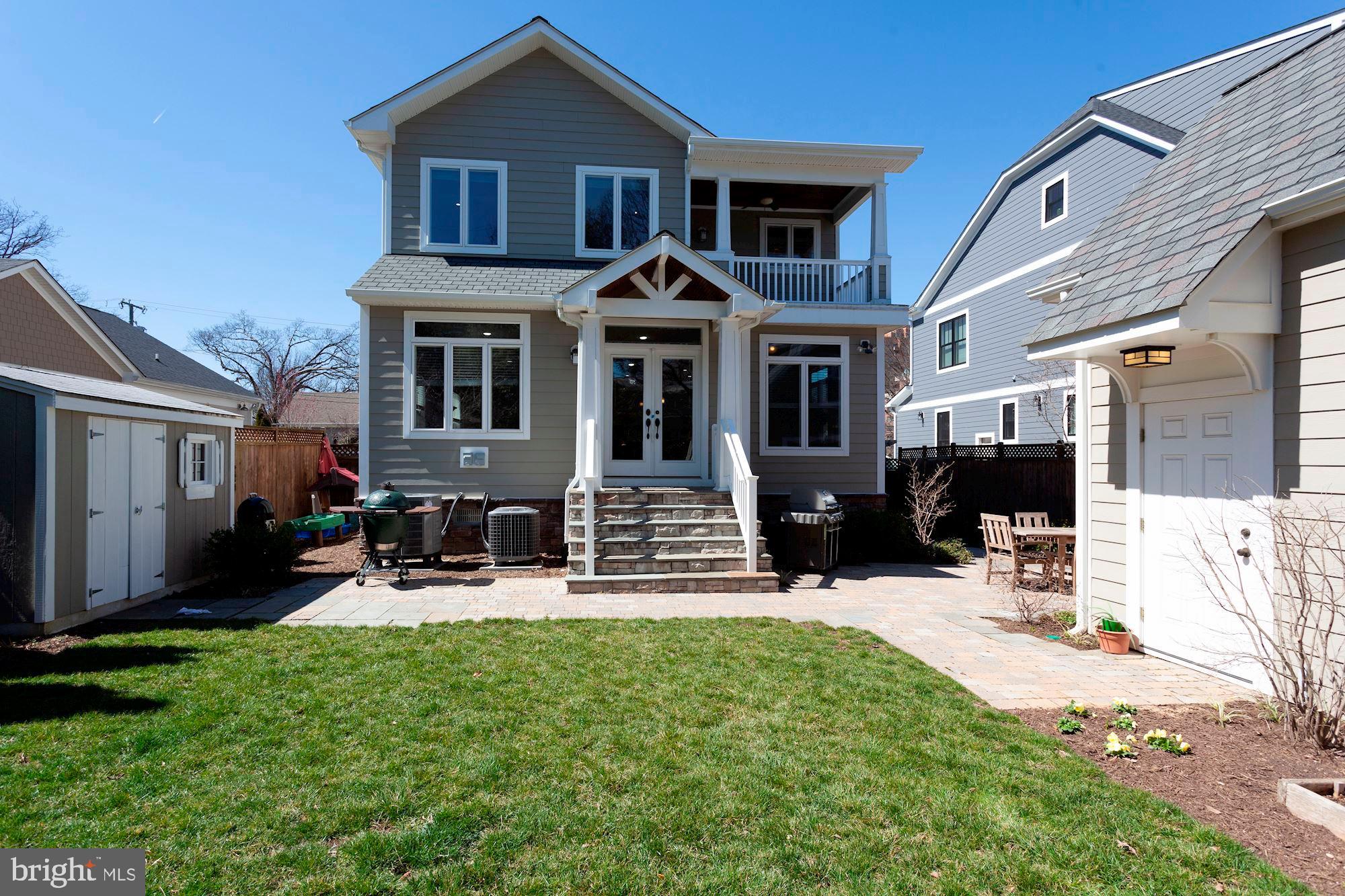 CLARENDON - Residential